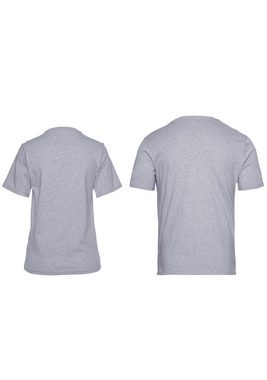 Converse T-Shirt UNISEX CONVERSE GO-TO ALL STAR PATCH LOGO STANDARD FIT T-SHIRT