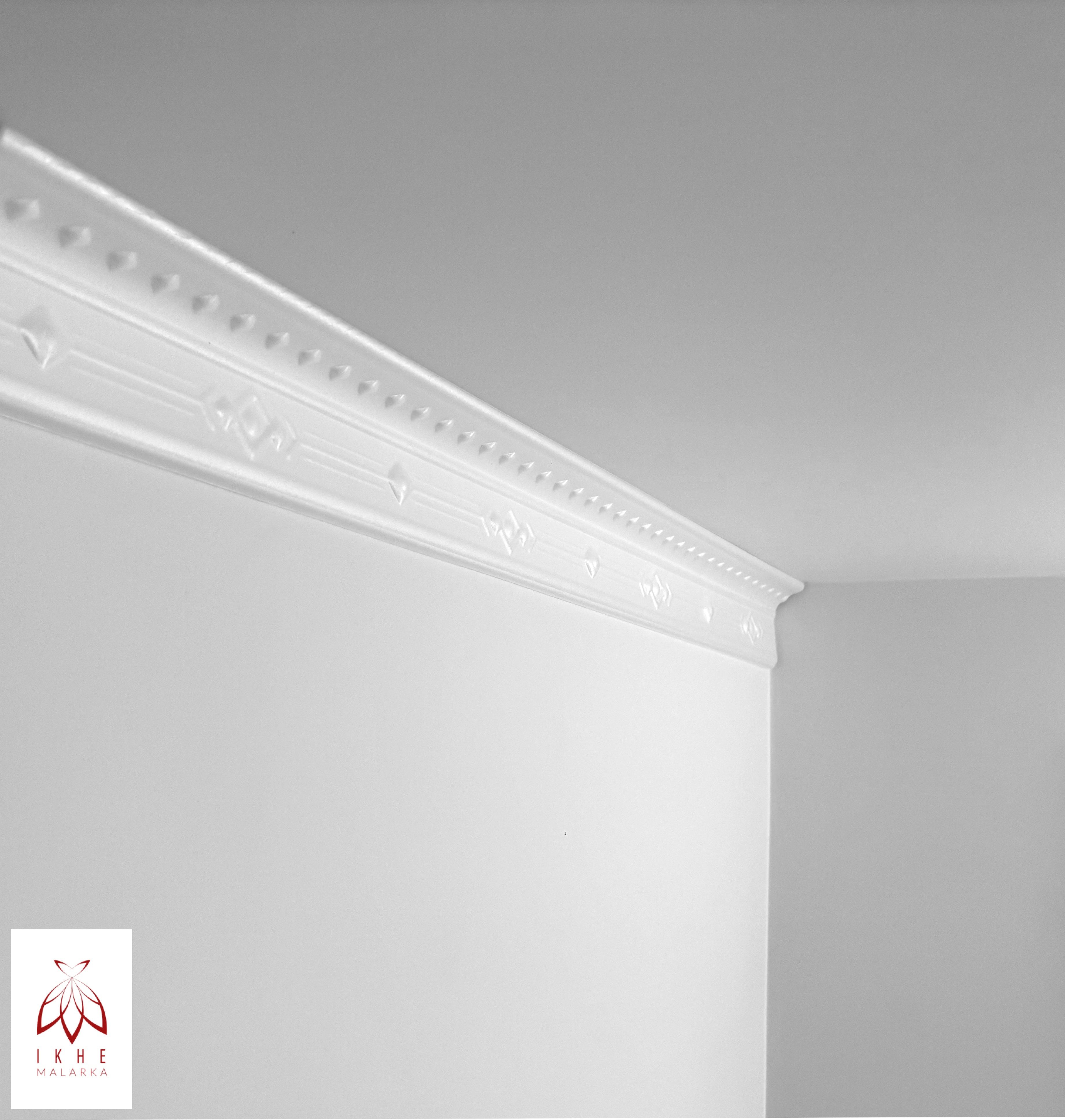 IKHEMalarka Deckenleiste Stuckleisten aus XPS Polystyrol – weiße Zierleisten 1 Meter, Kleben Montagekleber (z. B. Pattex DK Flex 1000), 1 Stück = 1 Meter Länge, 1-St., 1 Zierleiste, 1 Meter Länge, Styropor Leisten für Deckenstuck & Wanddeko