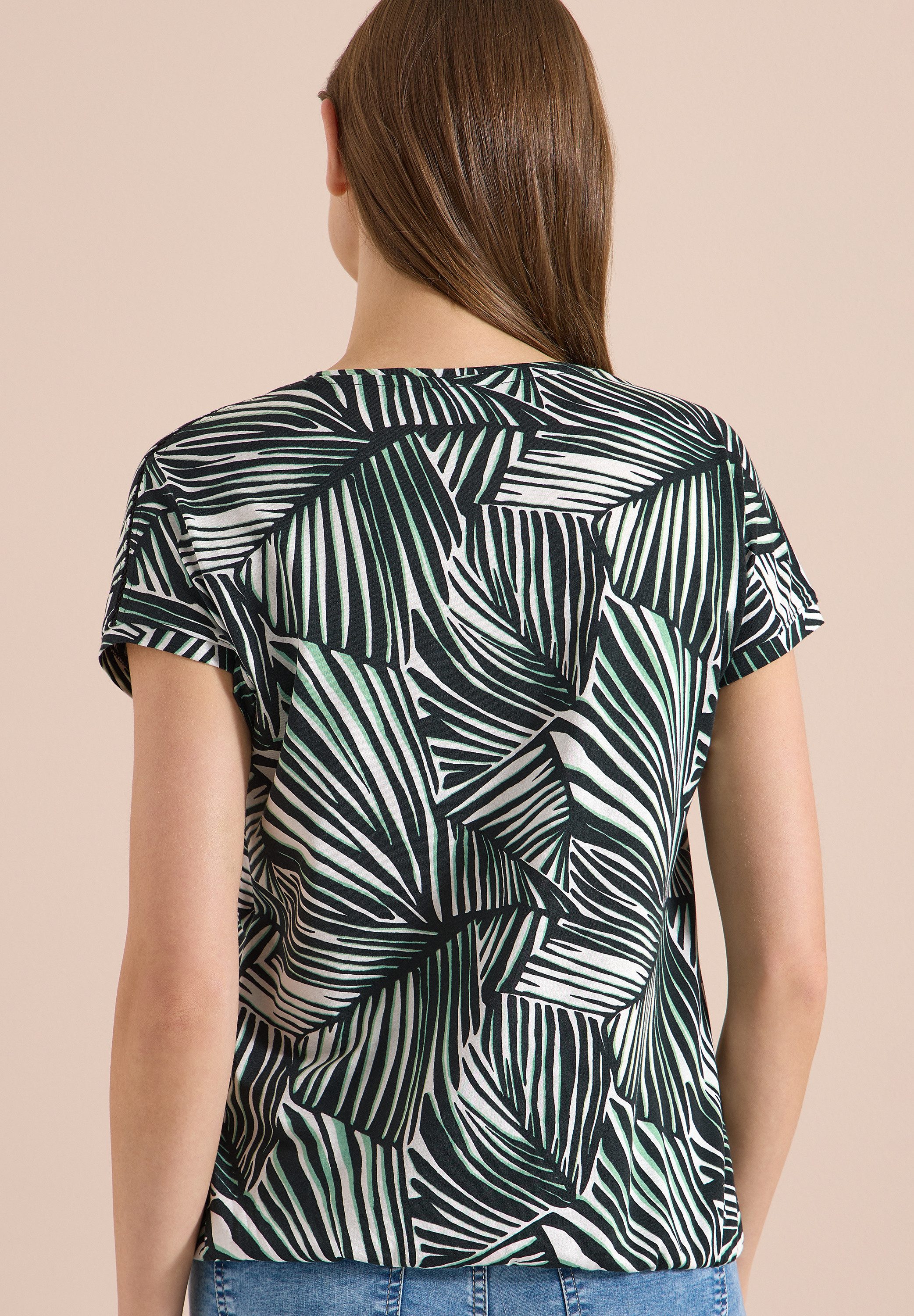 CECIL Kurzarmshirt Sommershirt mit V-Neck und Spitzendetail/grafisches Muster