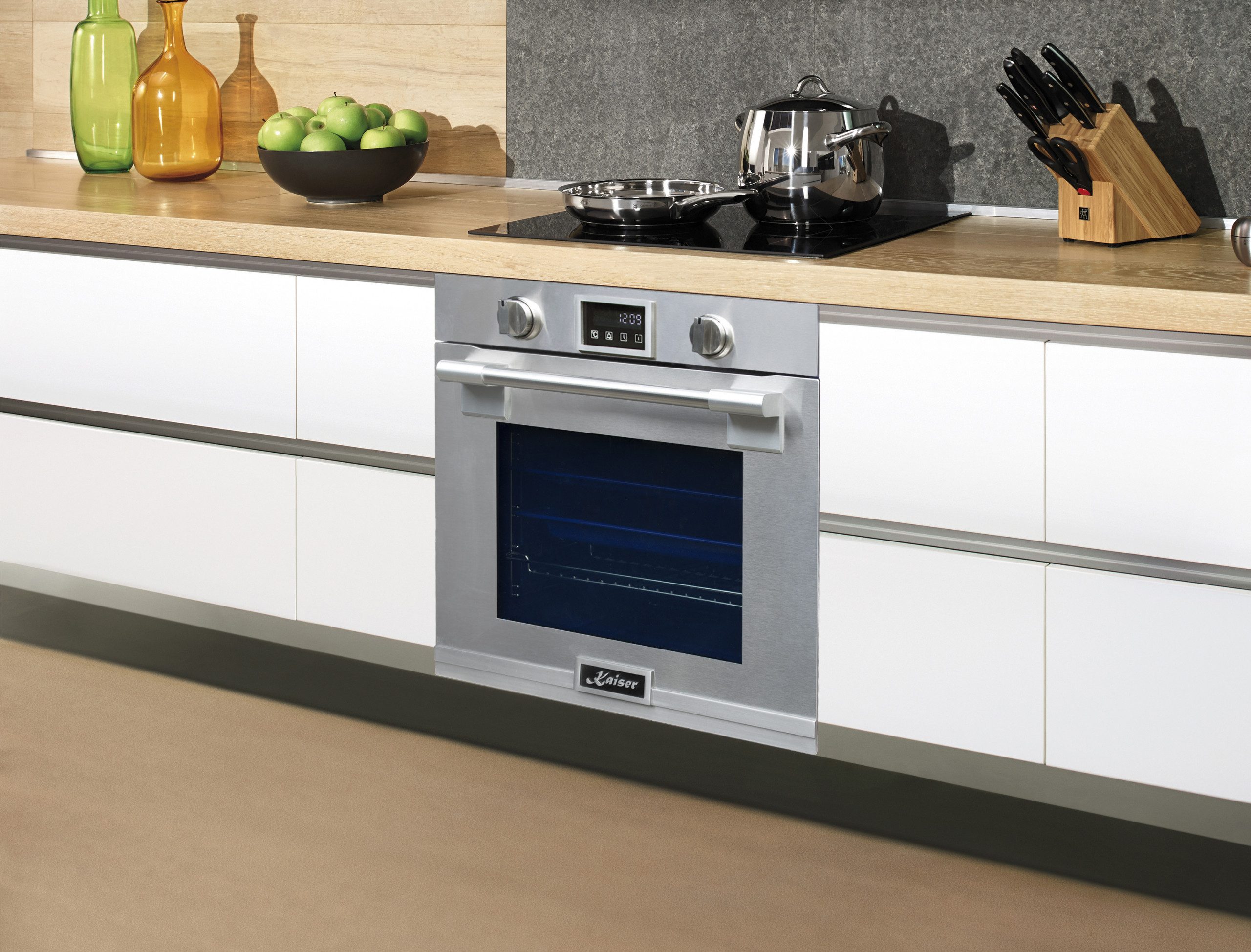 Kaiser Küchengeräte Einbaubackofen XXL Einbau-Backofen 86L, mit Pyrolyse & AirFry, Touchdisplay, Drehknebel, 11 Funktionen, Edelstahl mit Anti-Touch-Effekt EH 6339, mit 1-fach-Teleskopauszug, Pyrolyse-Selbstreinigung