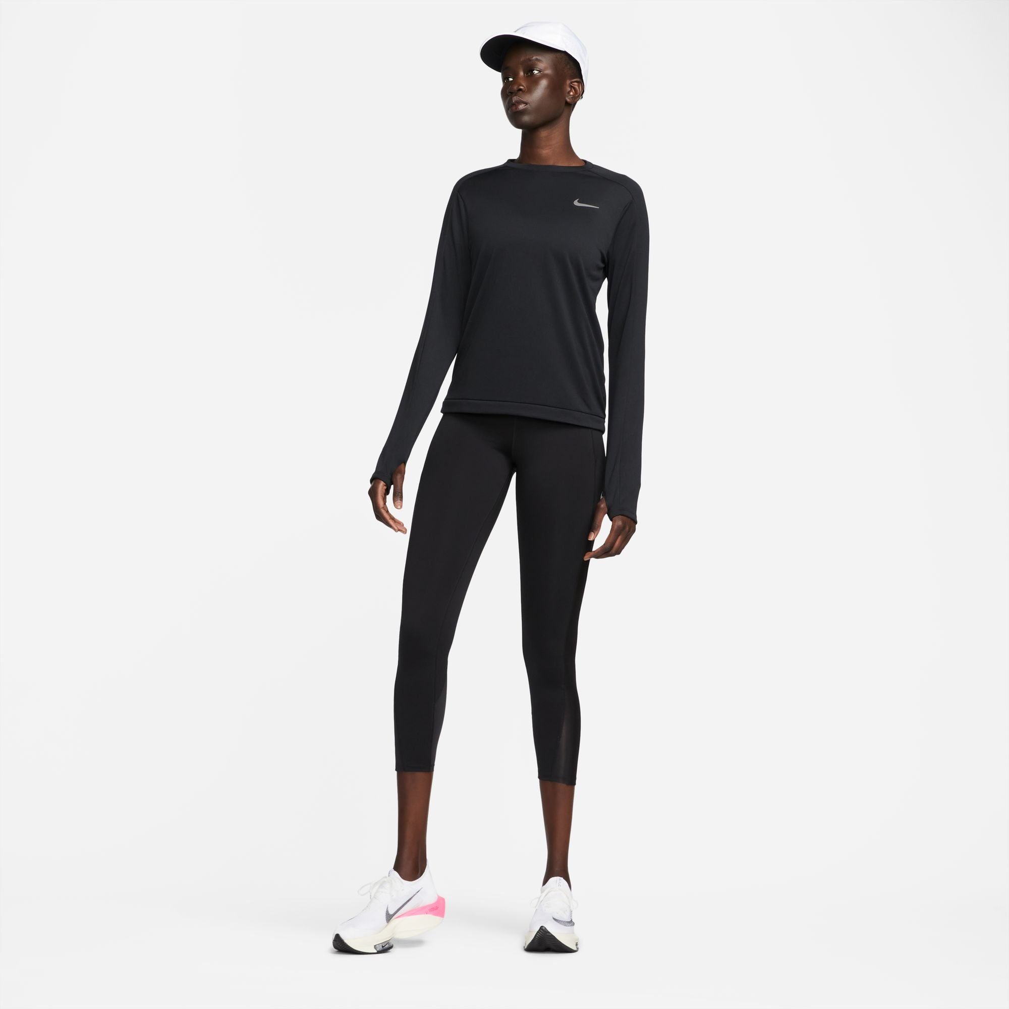 Laufshirt SILV RUNNING Nike WOMEN'S TOP DRI-FIT BLACK/REFLECTIVE CREW-NECK