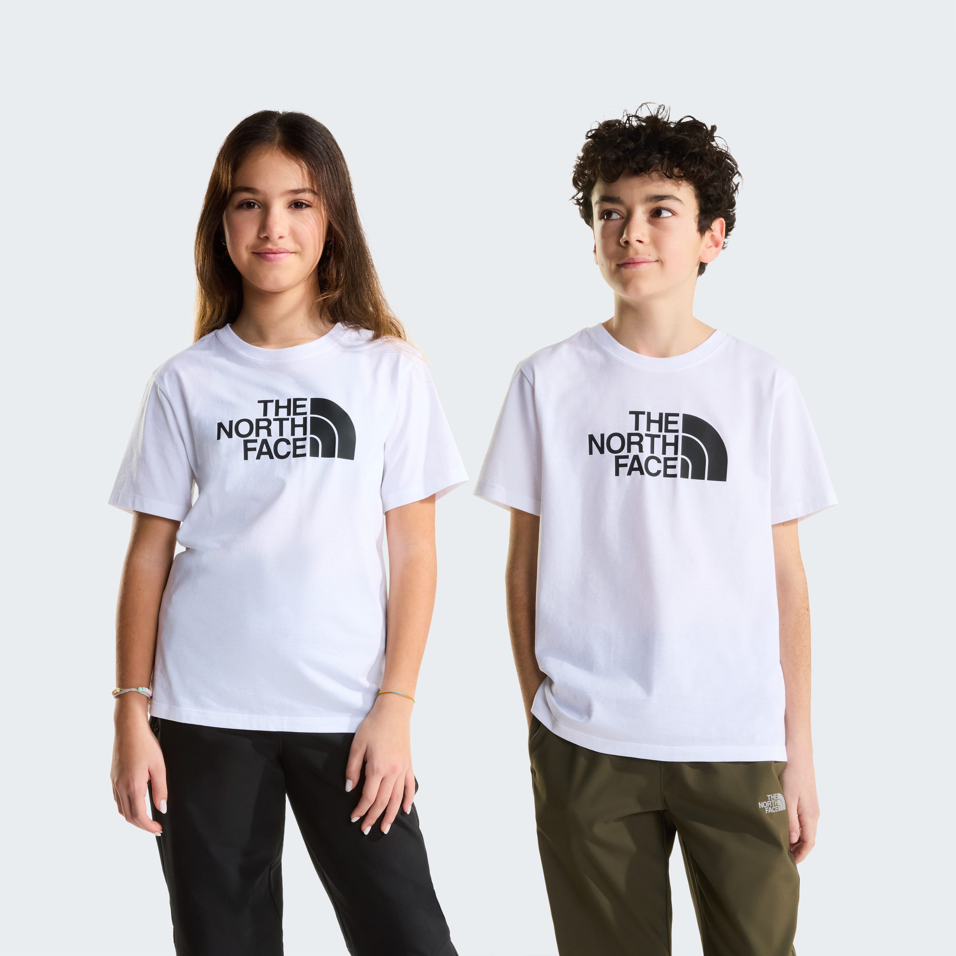 The North Face T-Shirt TEEN EVOLUTION HALF DOME SS TEE für Jugendliche, mit sportlichem Stil, Kurzarmdesign, aus Baumwolle