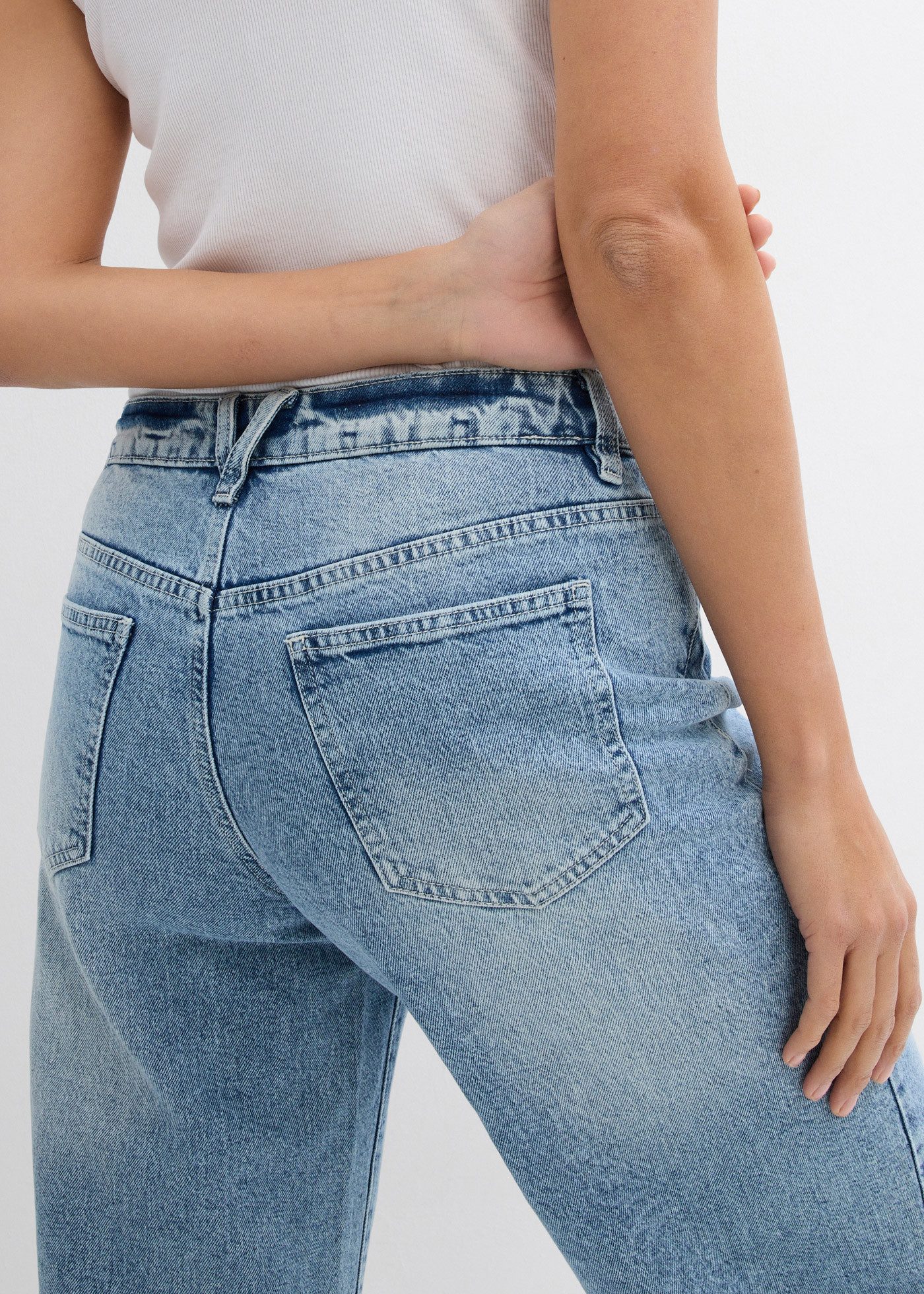 bonprix Weite Jeans (1-tlg) mittlere Bundhöhe, aus festem Baumwoll-Denim, mit Zip Fly und Knopf