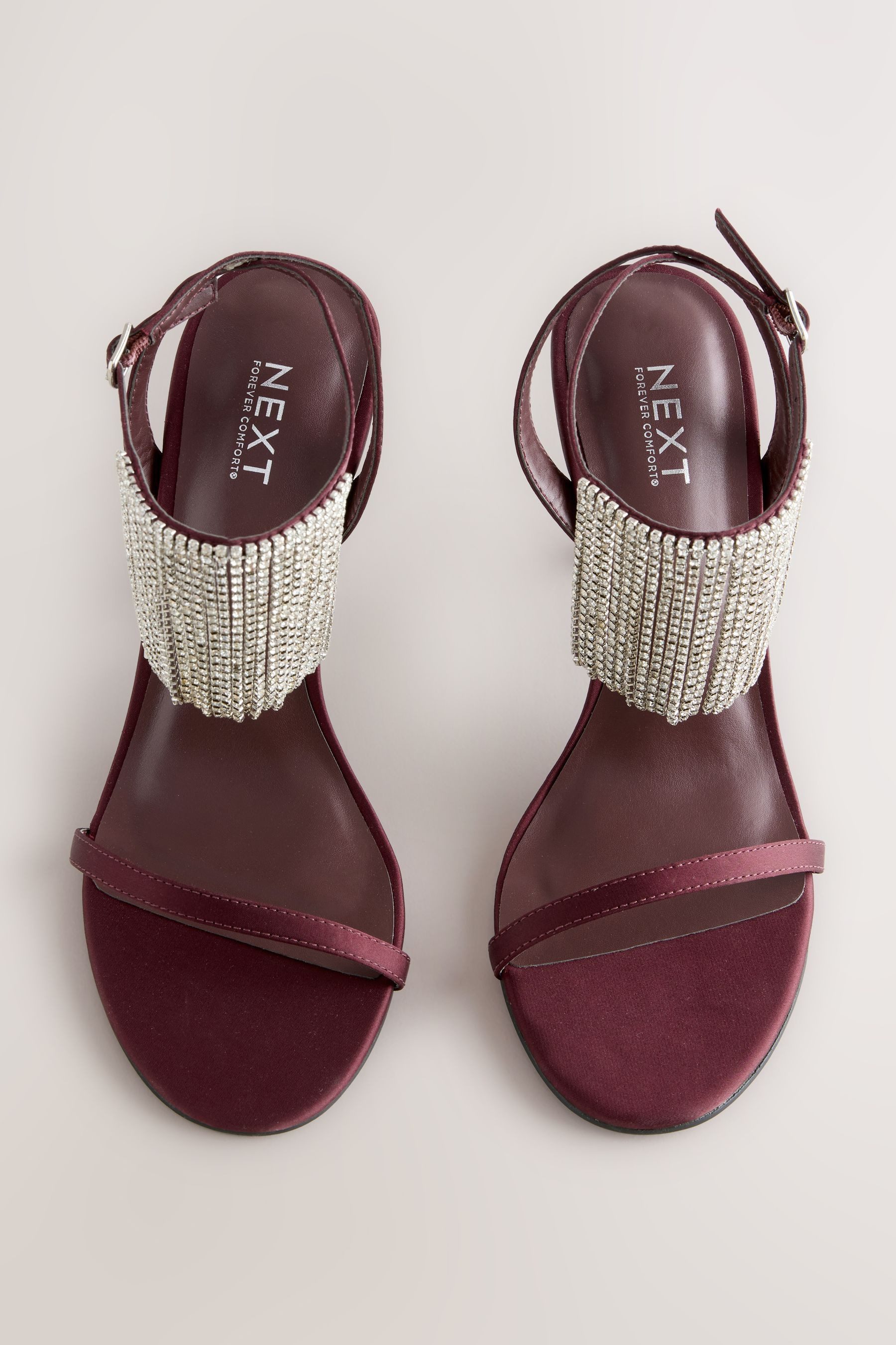 Next Forever Comfort® Satin-Sandaletten mit Fransen High-Heel-Sandalette (1-tlg)