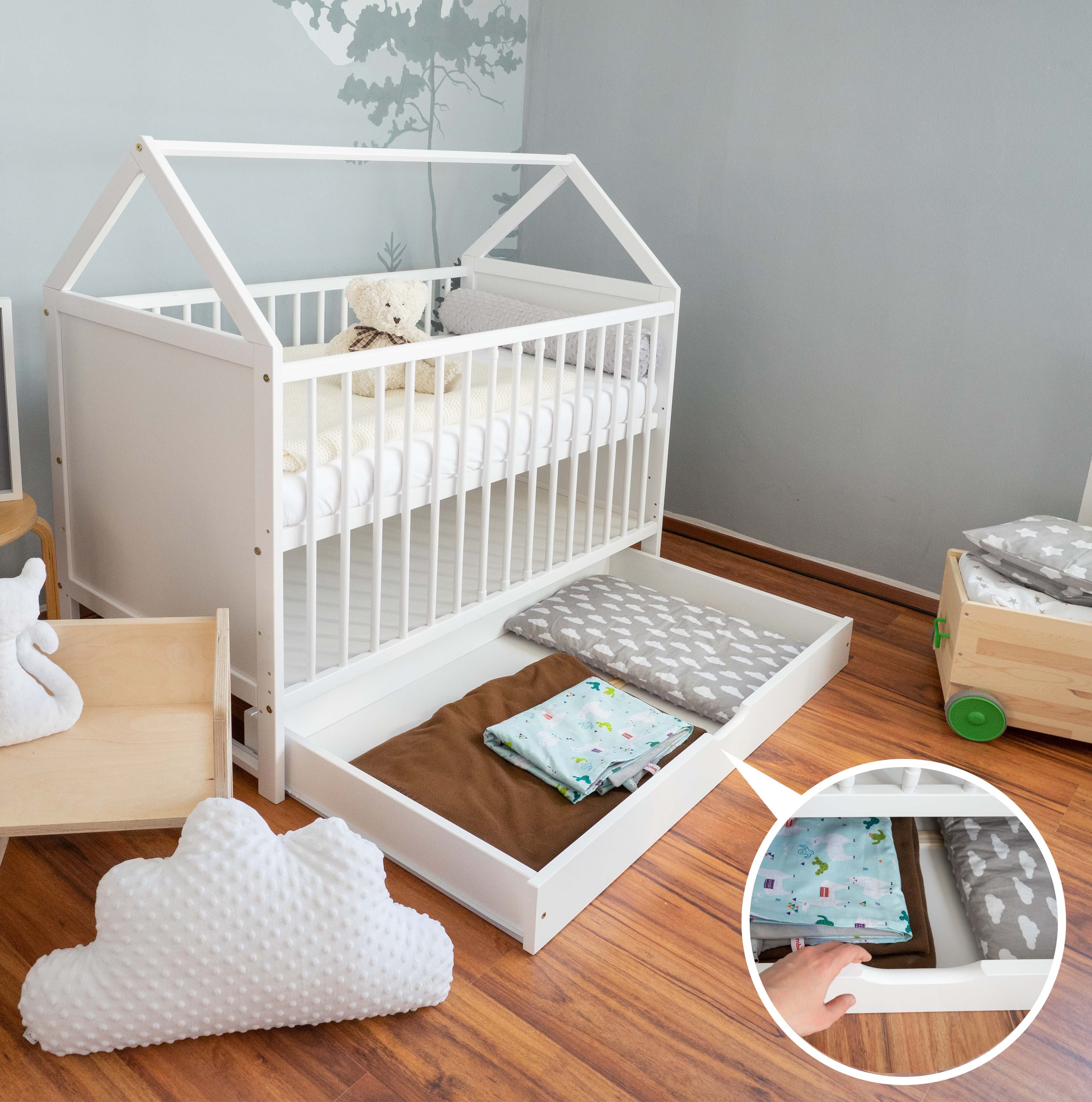 Alcube Babybett »Charlie«, Gitterbett 60x120 cm mit Schubladen ohne Matratze inkl. Lattenrost