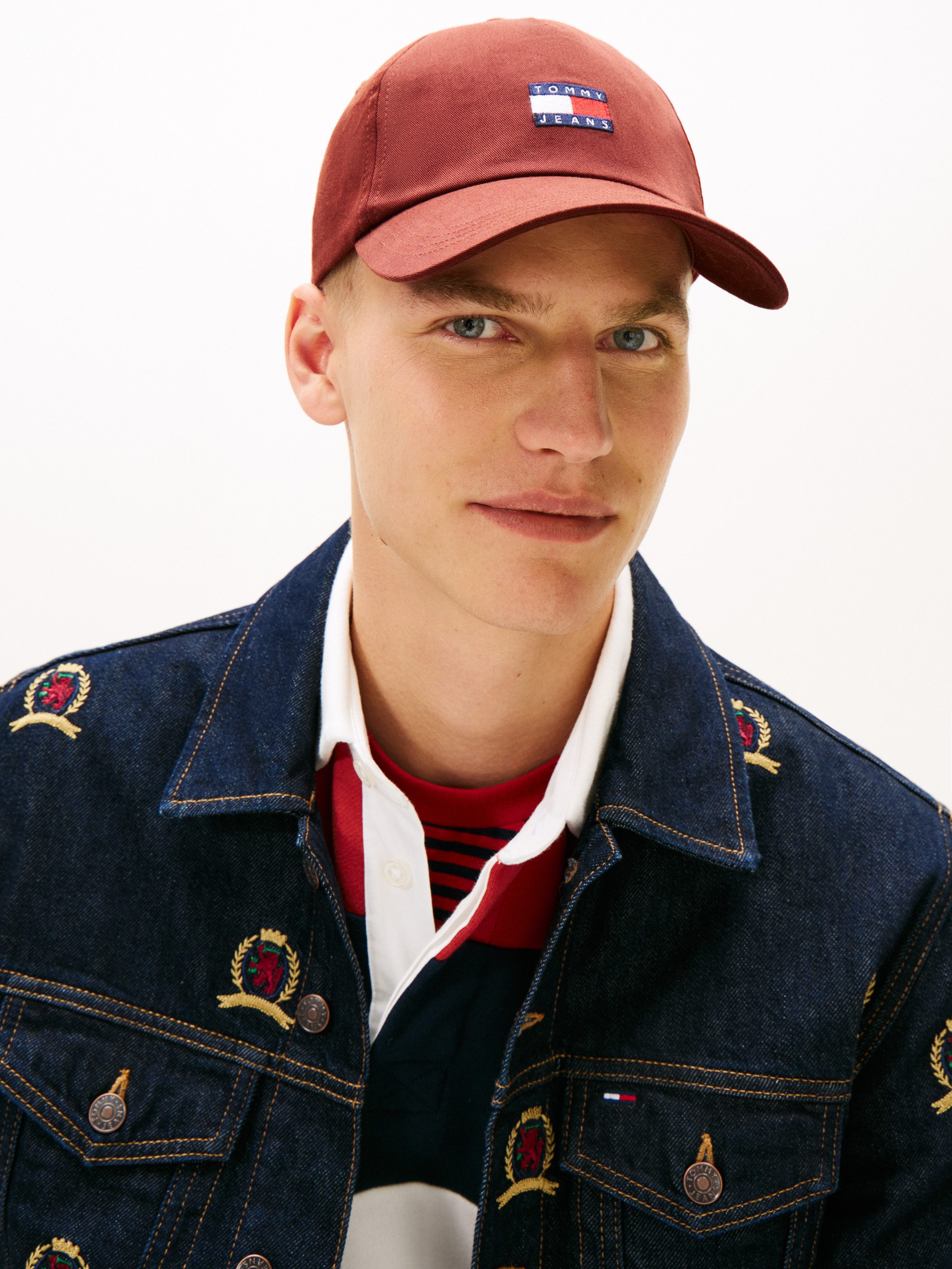 Tommy Jeans Baseball Cap TJM HERITAGE CORE CAP UNISEX Klemmverschluss, große Logostickerei