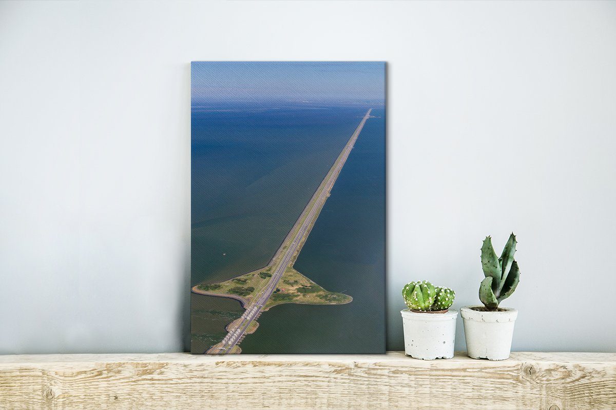 OneMillionCanvasses® Leinwandbild Gemälde, des (1 Zackenaufhänger, Luftaufnahme Afsluitdijk Niederlanden, den inkl. Leinwandbild St), 20x30 cm bespannt fertig in