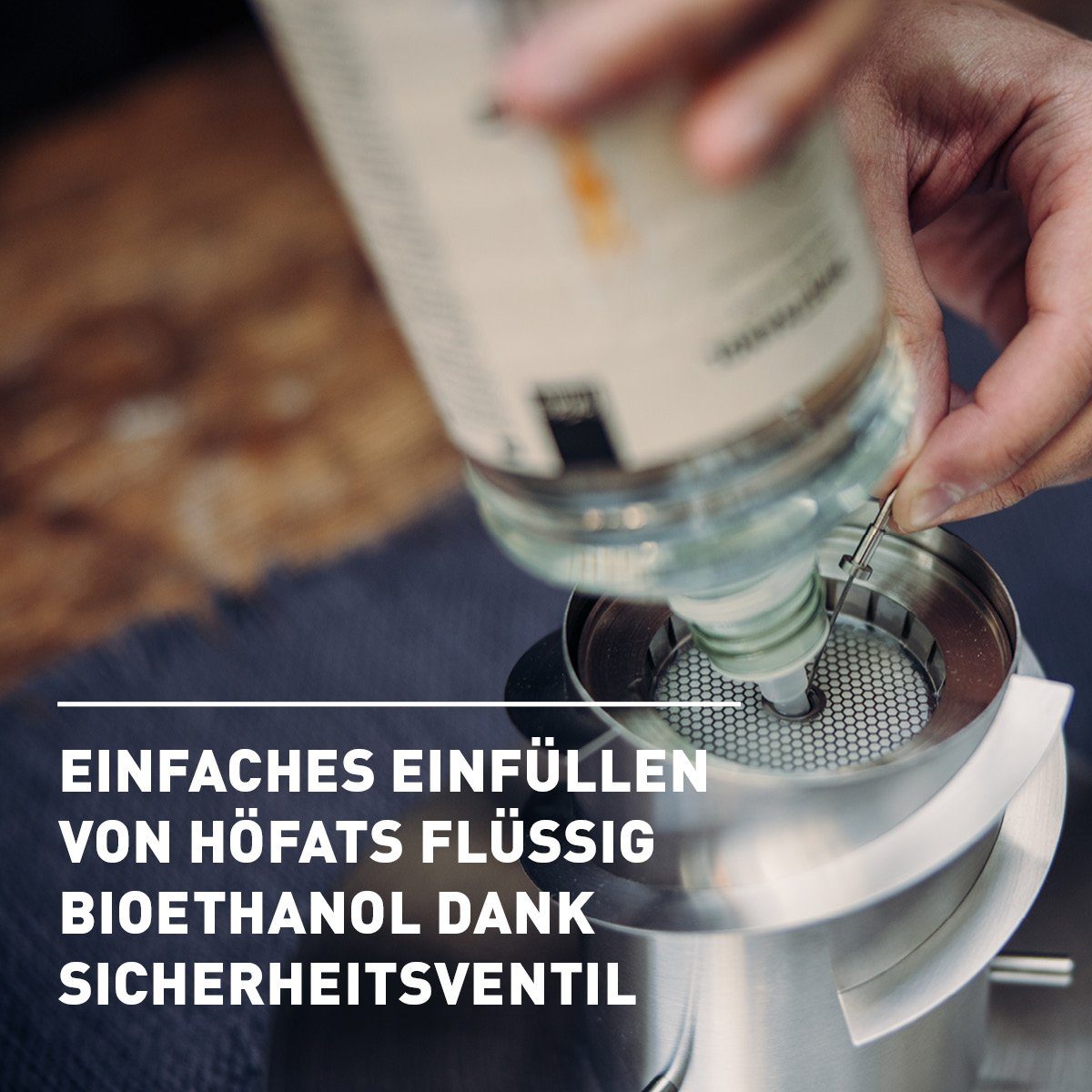 höfats Tischfeuer Bioethanol-Burner (ermöglicht Gebrauch von höfats flüssig Bioethanol, längere Brenndauer und hellere Flamme, ersetzt Gelbrennstoffdose von SPI – Bild 5 von 5