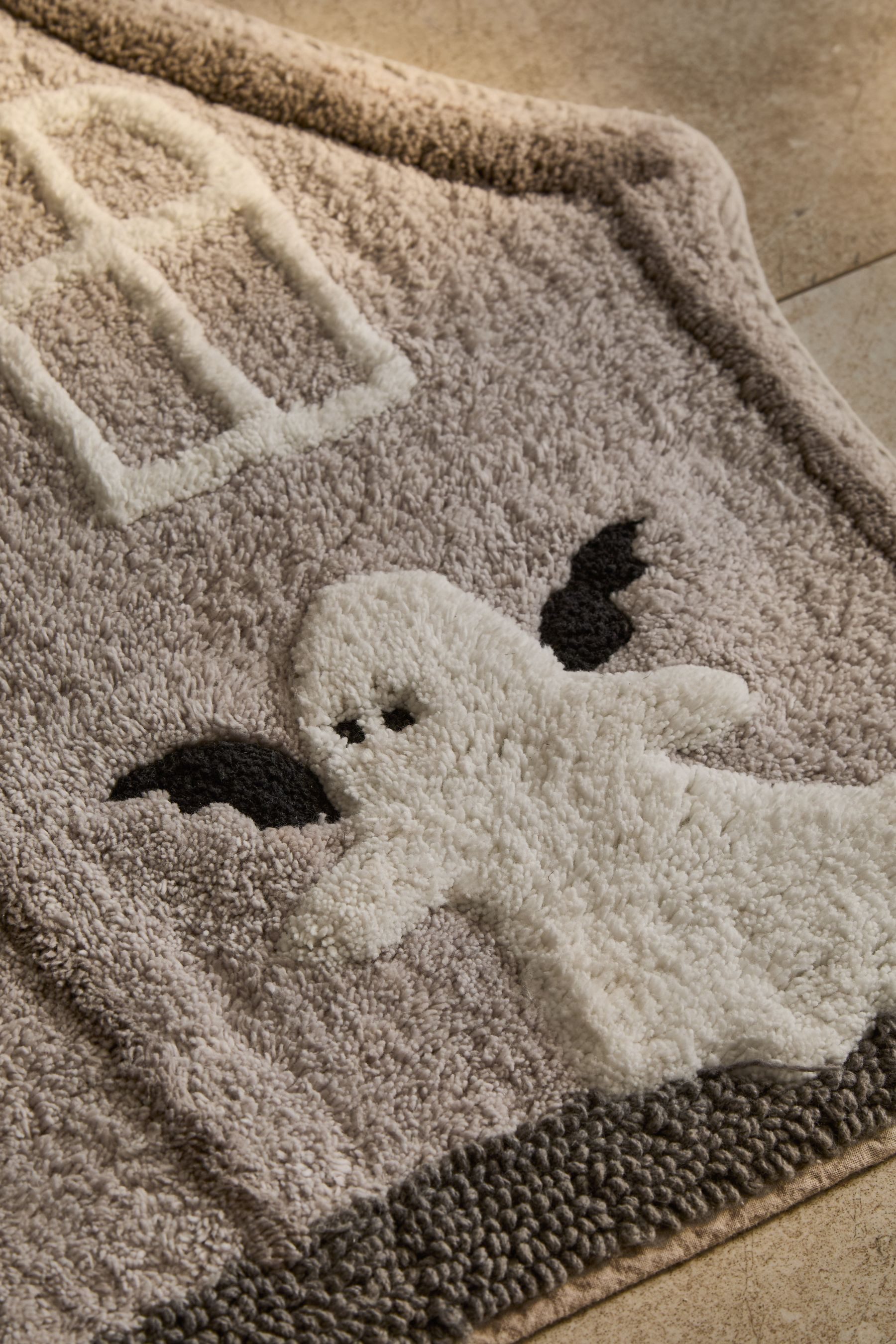 Next Badematte Badematte aus 100 % Baumwolle, Geisterhaus, Höhe 80 mm, Baum günstig online kaufen