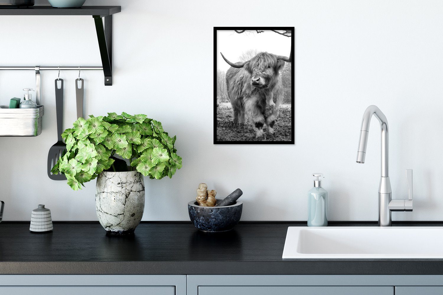 - Wandposter, Schwarzem Schottischer Wanddeko, - Bilderrahmen Poster Bilder, - Poster, - - Natur, St), Gerahmtes Wald Kuh Tiere Highlander (1 MuchoWow Nebel