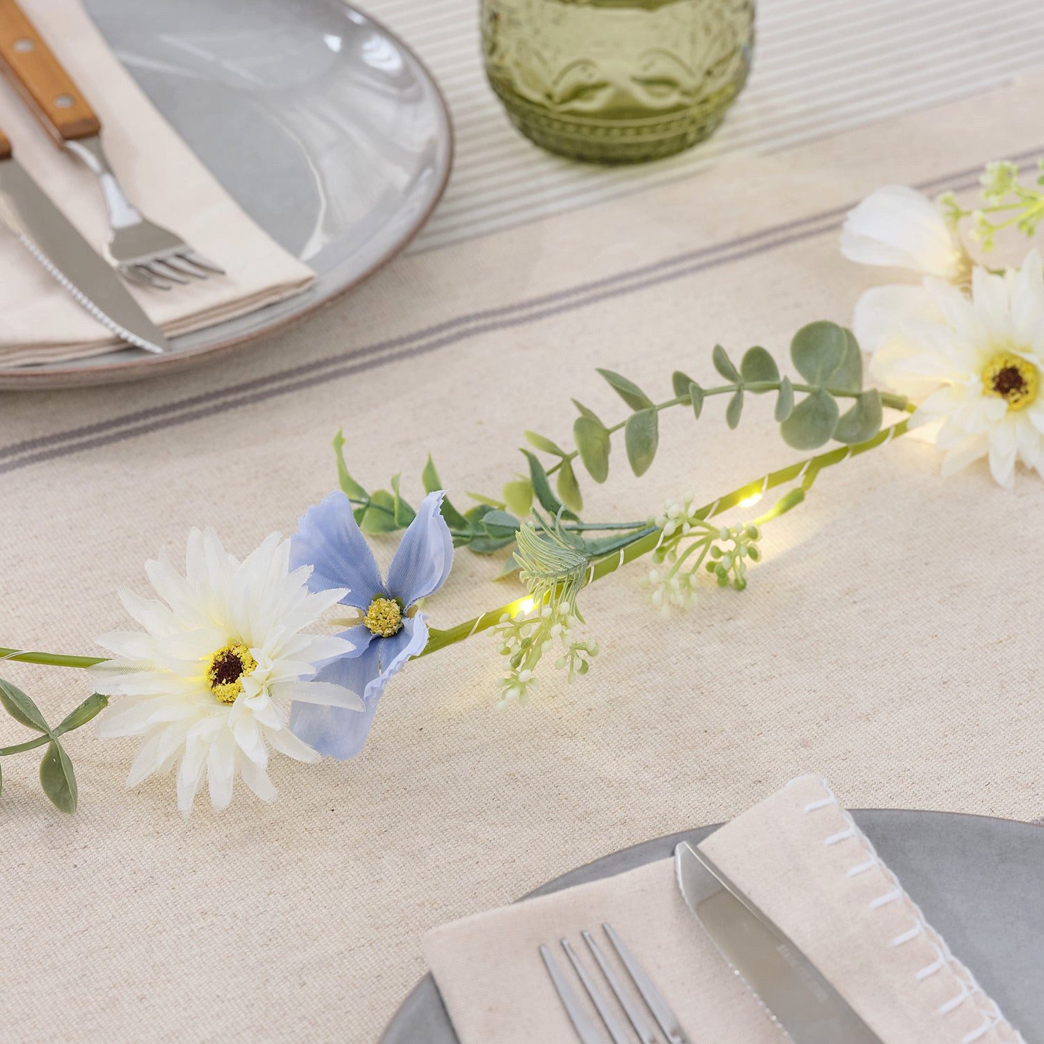 Lights4fun LED-Girlande LED-Blumengirlande mit warmweißen Mikro-LEDs in Blau & Weiß