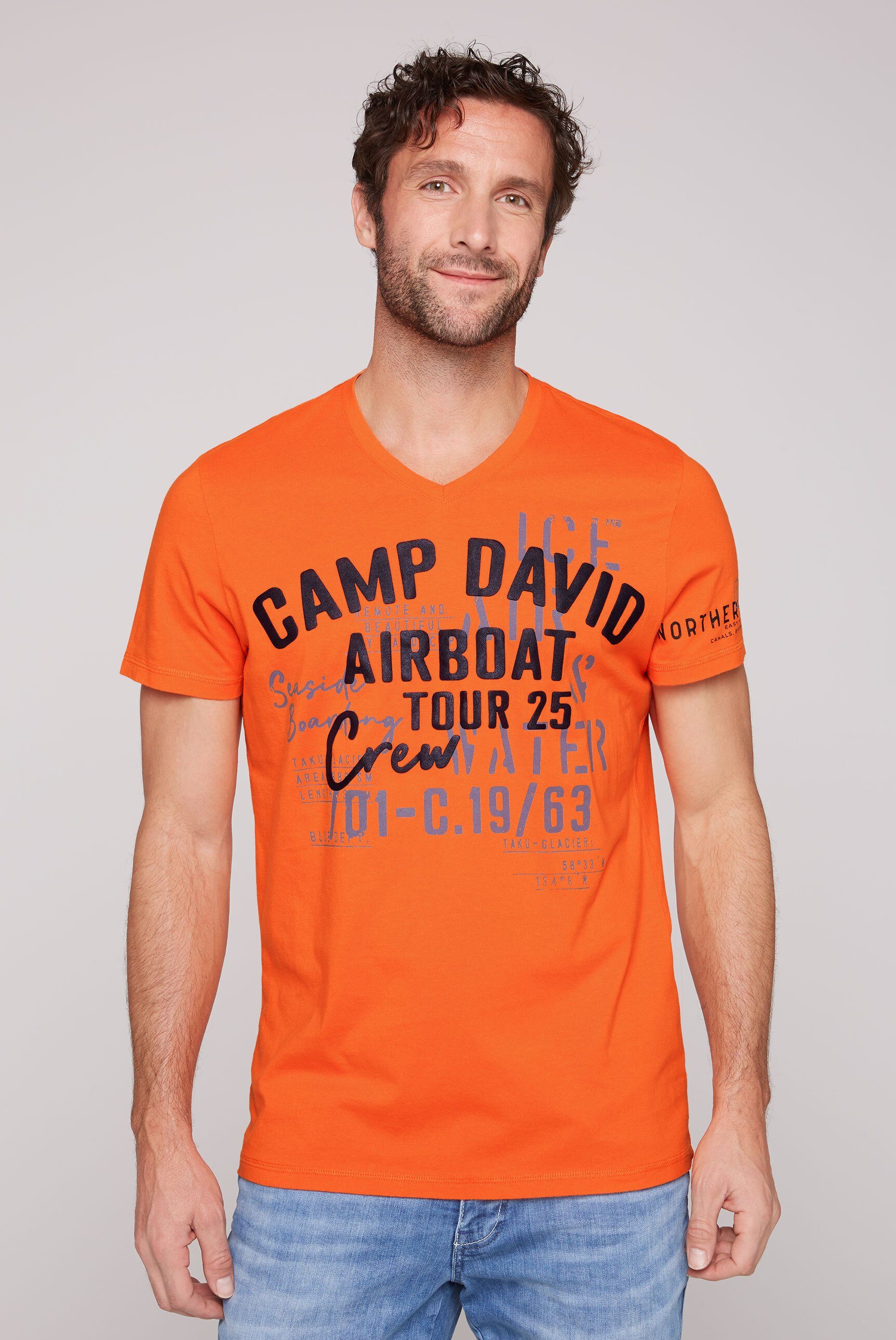 orange V-Shirt Baumwolle CAMP aus misssion DAVID