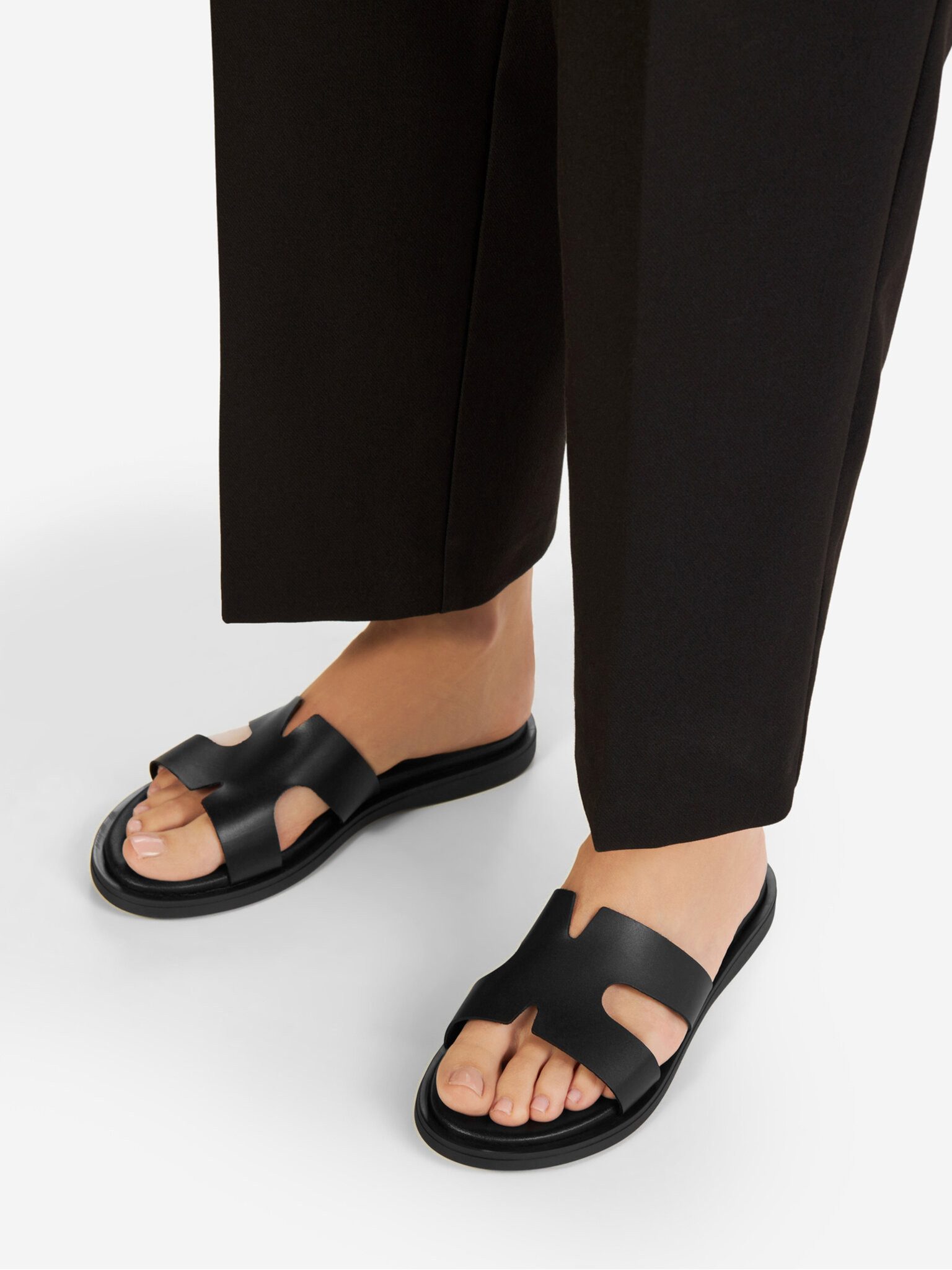 GINO ROSSI Gino Rossi Damen-Flip-Flops Schwarz ELLE-E25-27281 Badepantolette