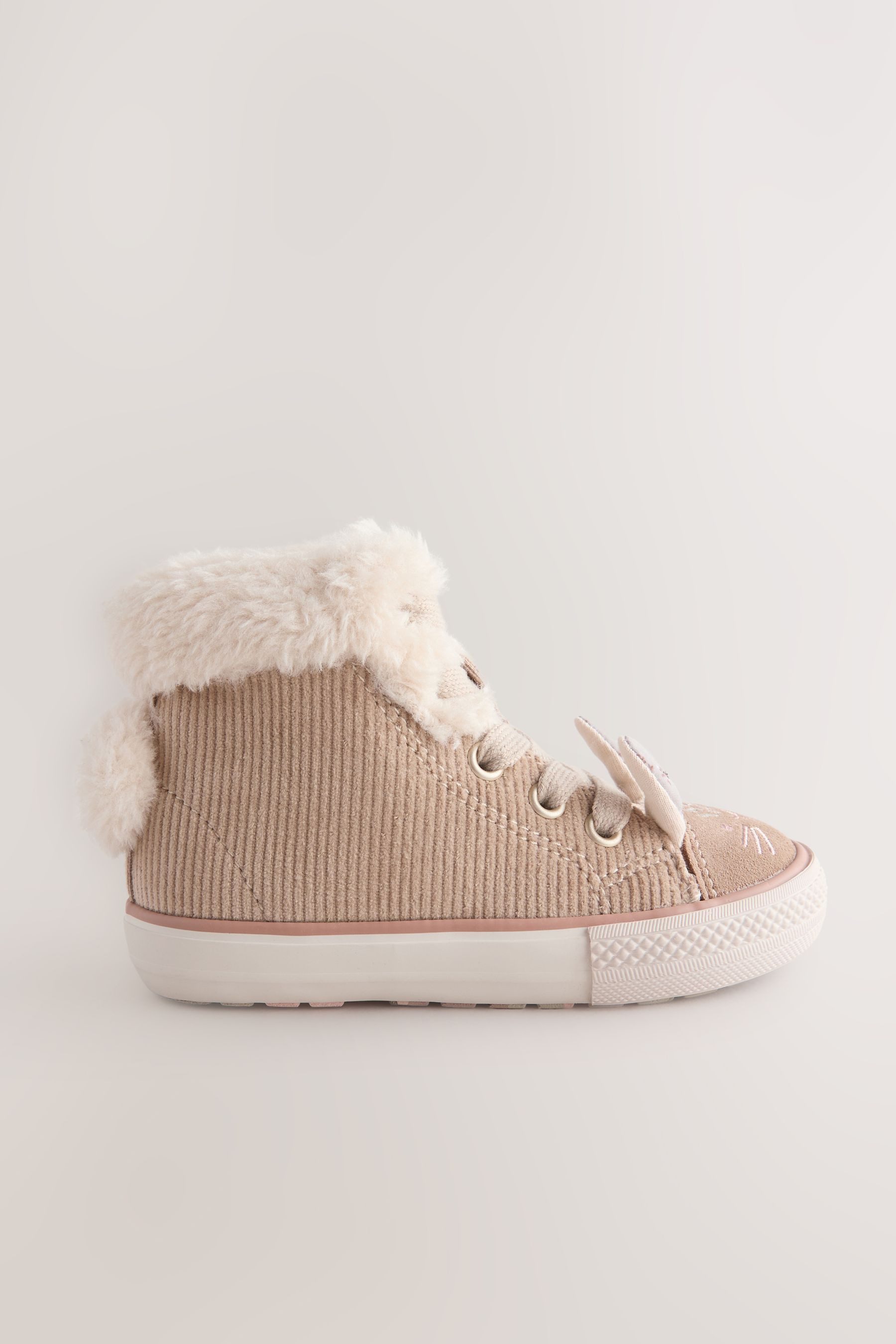 Next Hi-Top-Sneaker mit Figur, weite Passform Sneaker (1-tlg)
