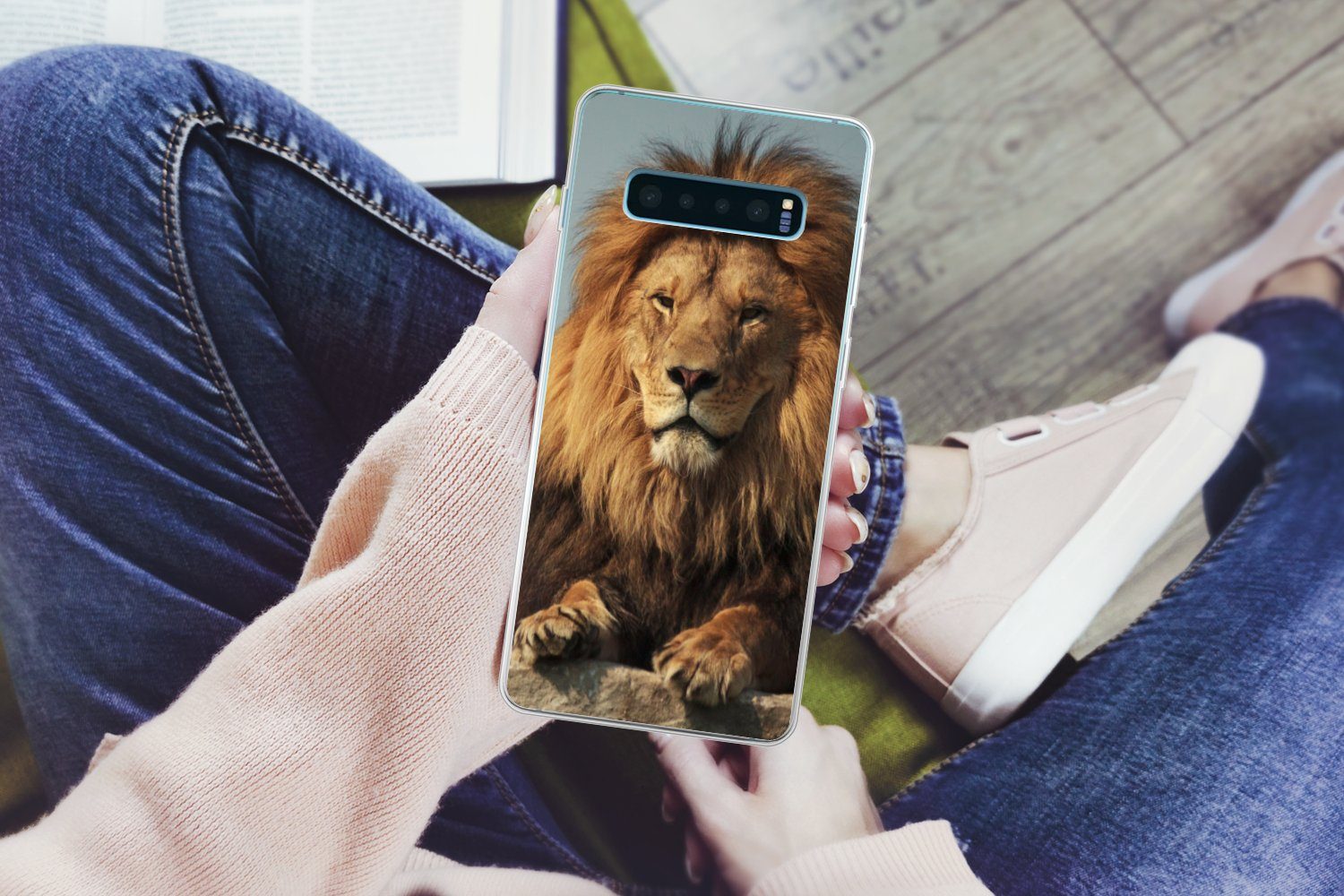 MuchoWow Handyhülle für Samsung Galaxy S10 Plus Löwe - Felsen - Porträt, Phone Case, Silikon, Schutzhülle Dünn