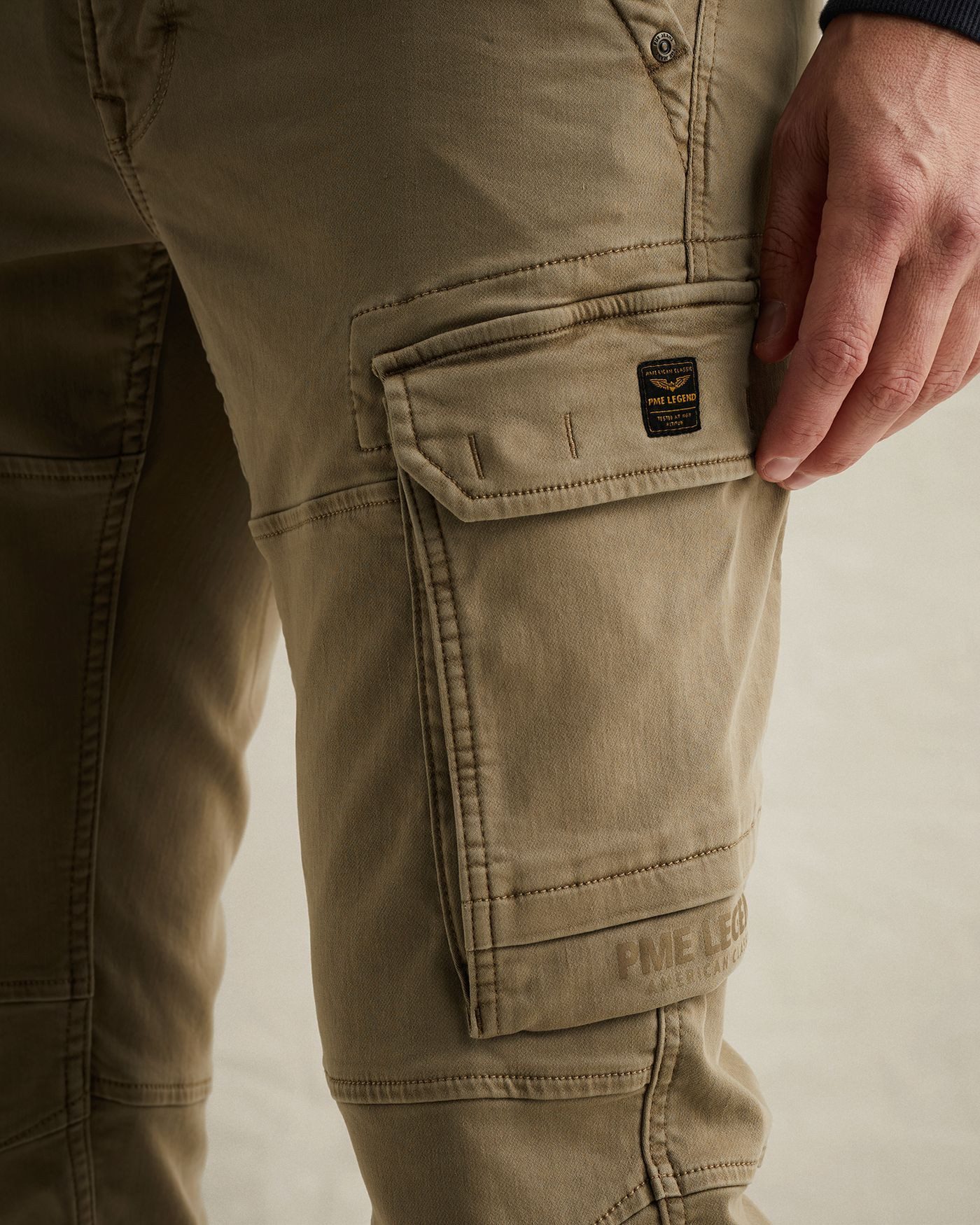 PME LEGEND Cargohose - EXPEDIZOR CARGO COLORED SWEAT - Stoffhose Relaxed Fit