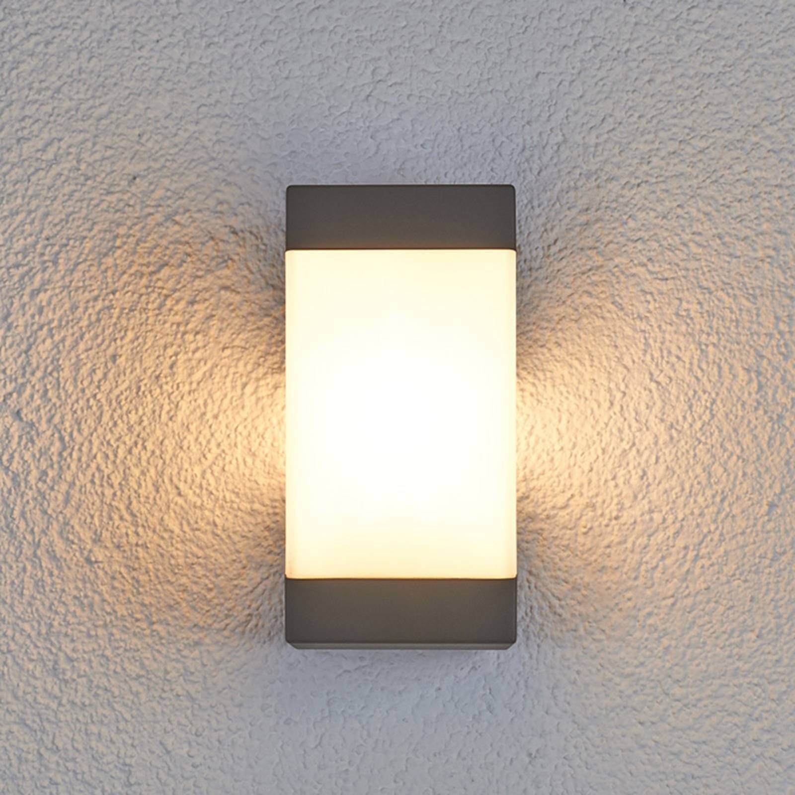 Lucande Außen-Wandleuchte Kiran, Metall, Schwarz IP44, 1 x 40 W