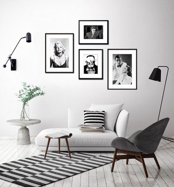 artissimo Bild mit Rahmen Bild gerahmt 51x71cm / schwarz-weiß Poster mit Rahmen Humphrey Boagrt, Film-Szene: Casablanca