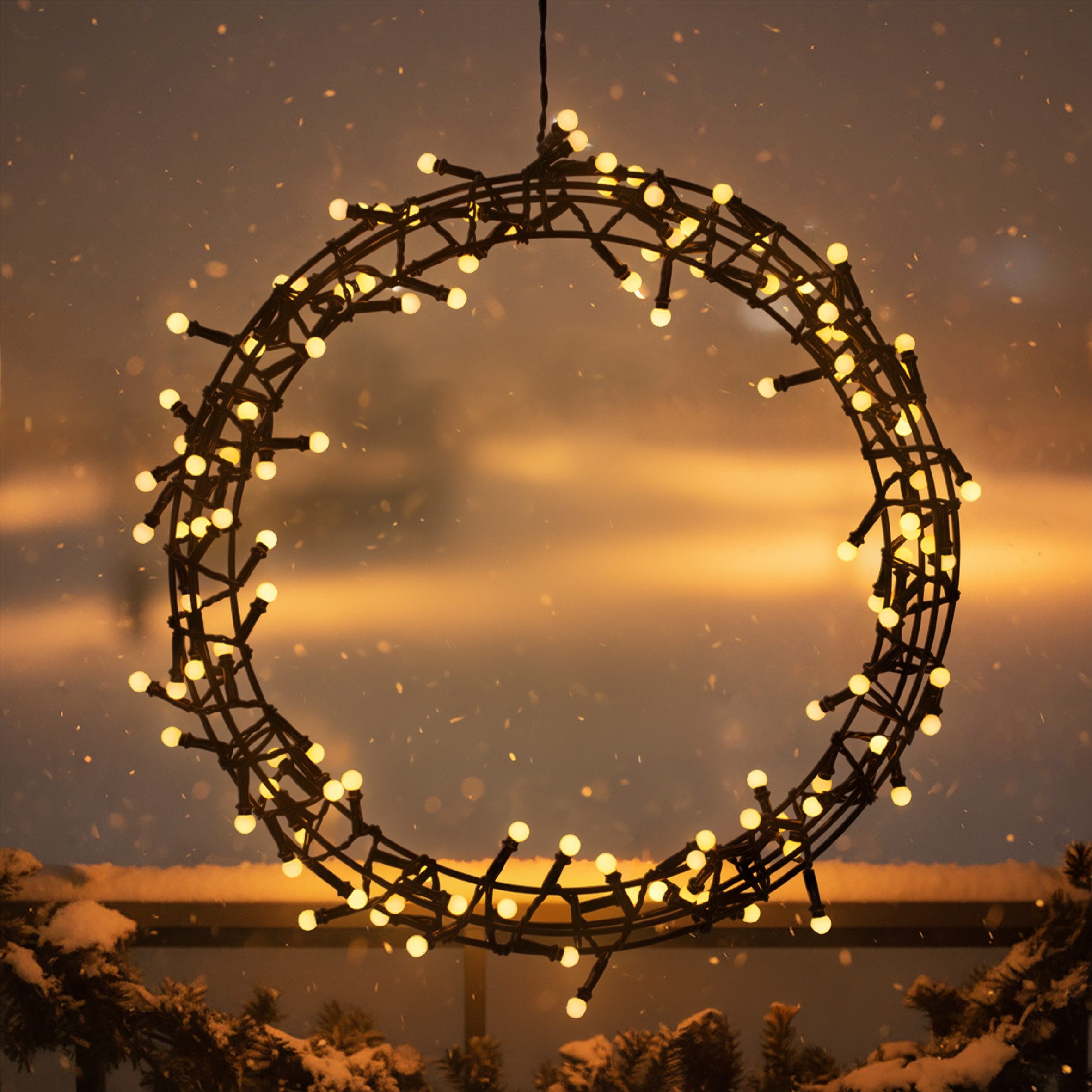 Spetebo Dekokranz Lichterkranz schwarz für Außen 120 LED Kugeln - 35 cm, mi günstig online kaufen