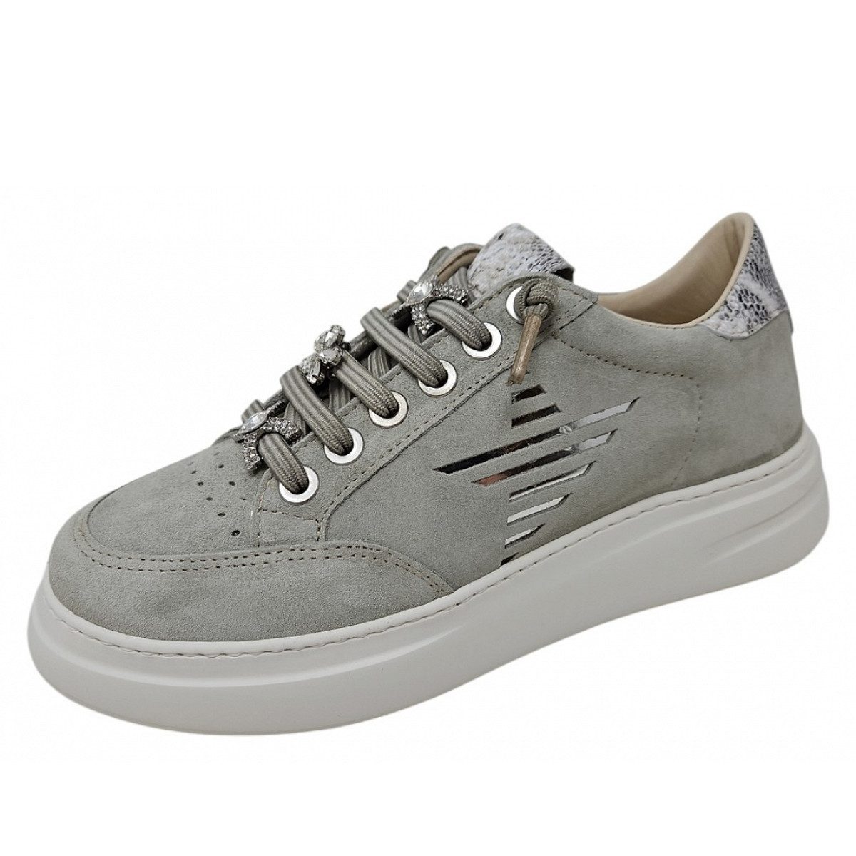 Sneaker