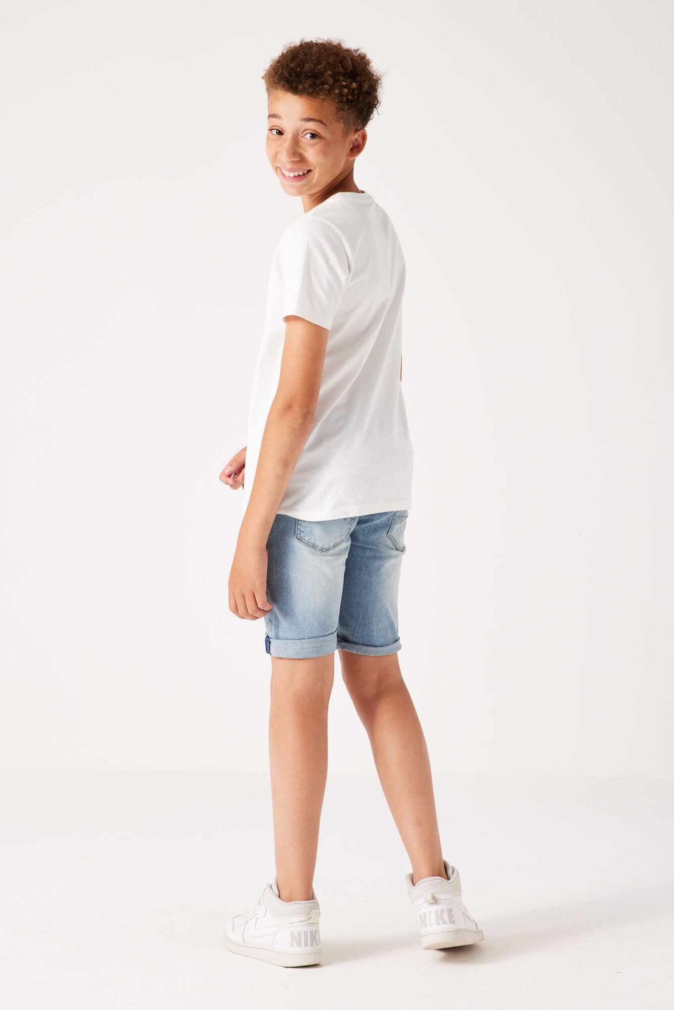 Garcia Jeansshorts Tavio mit Used-Effekten günstig online kaufen