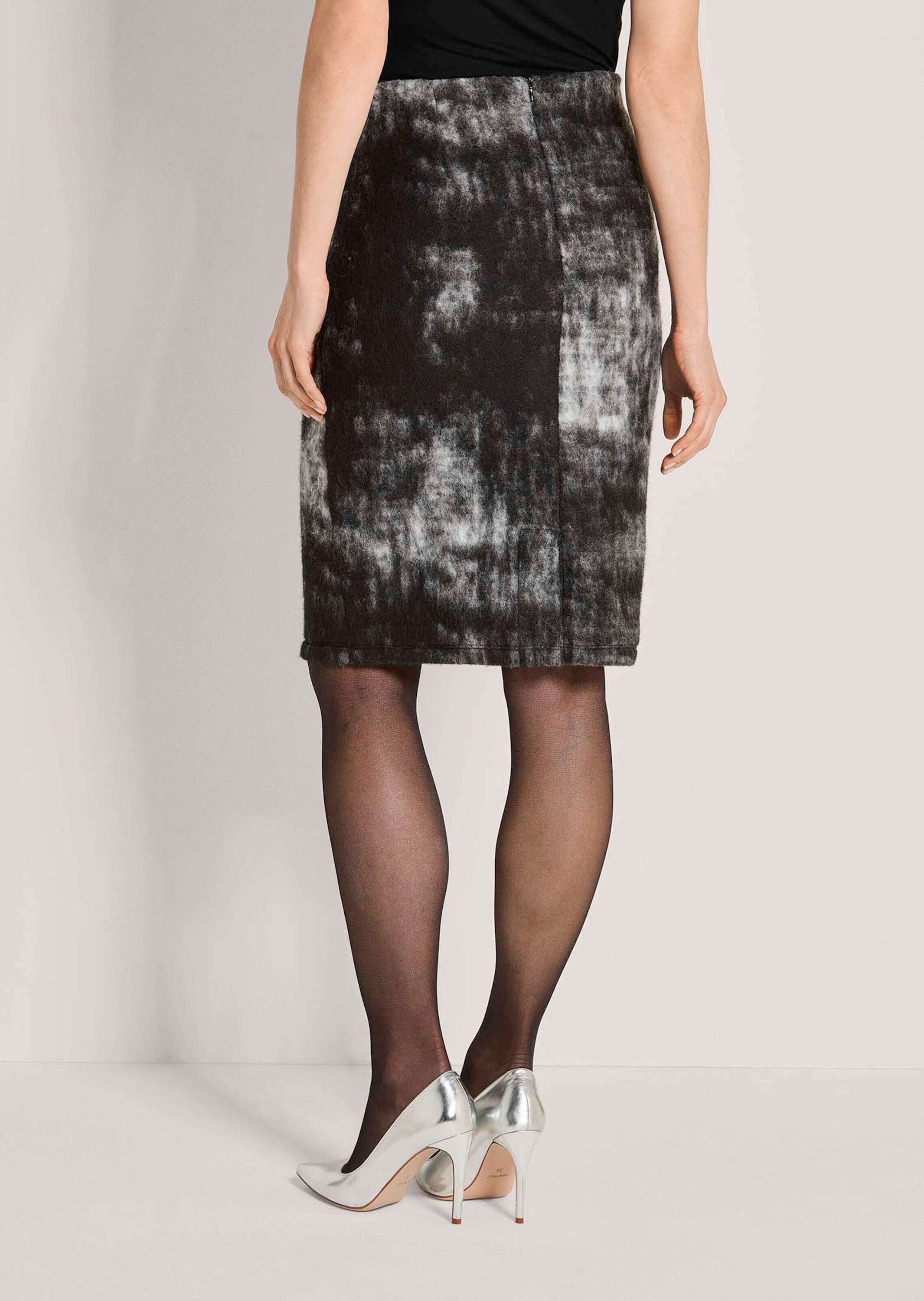 MADELEINE Bleistiftrock Bleistiftrock aus Woll-Jacquard Bundlose Form, grafisches Muster & Gehschlitz hinten – Bild 2 von 5