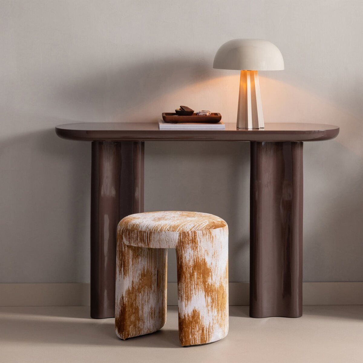 WOOOD Konsole / Schminktisch - Hochglanz-Finish Dunkelbraun, 120 cm, Verspieltes Bein, Holz mit Hochglanz