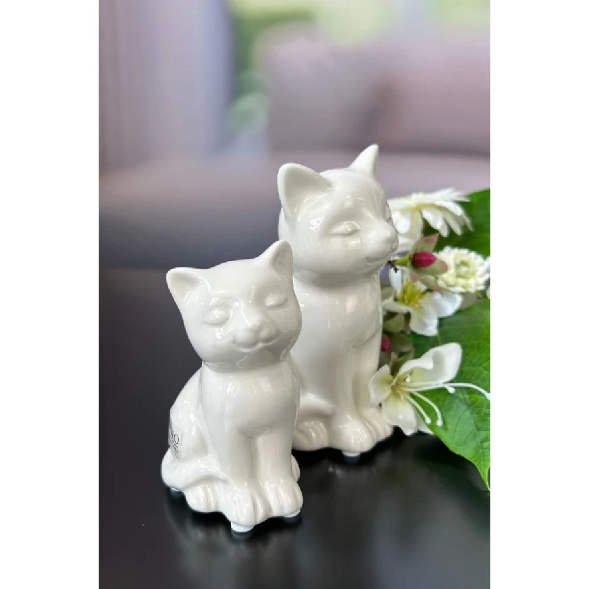TIZIANO - DESIGN & EMOTIONS Tierfigur Deko Katze Bella creme-weiß – Keramikfigur – Wohnraumdeko