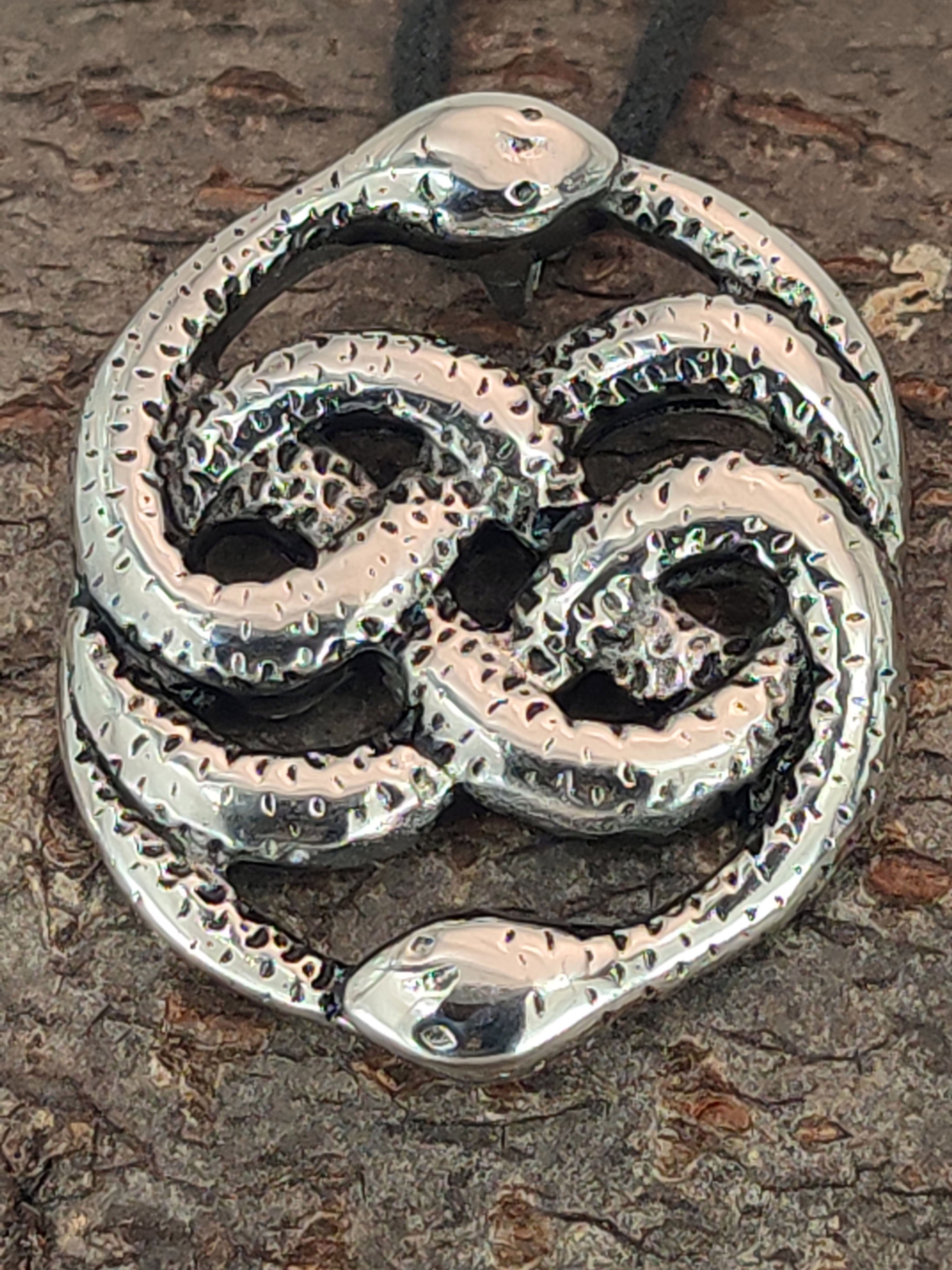Kiss of Leather Kettenanhänger Schlange aus zwei Schlangen Edelstahl Snake