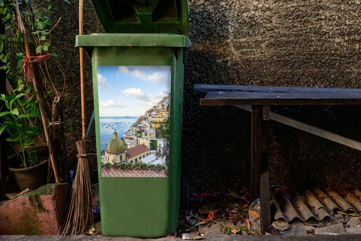 MuchoWow Wandsticker Italien - Positano St), Container, Wasser - Mülltonne, Mülleimer-aufkleber, Abfalbehälter (1 Sticker
