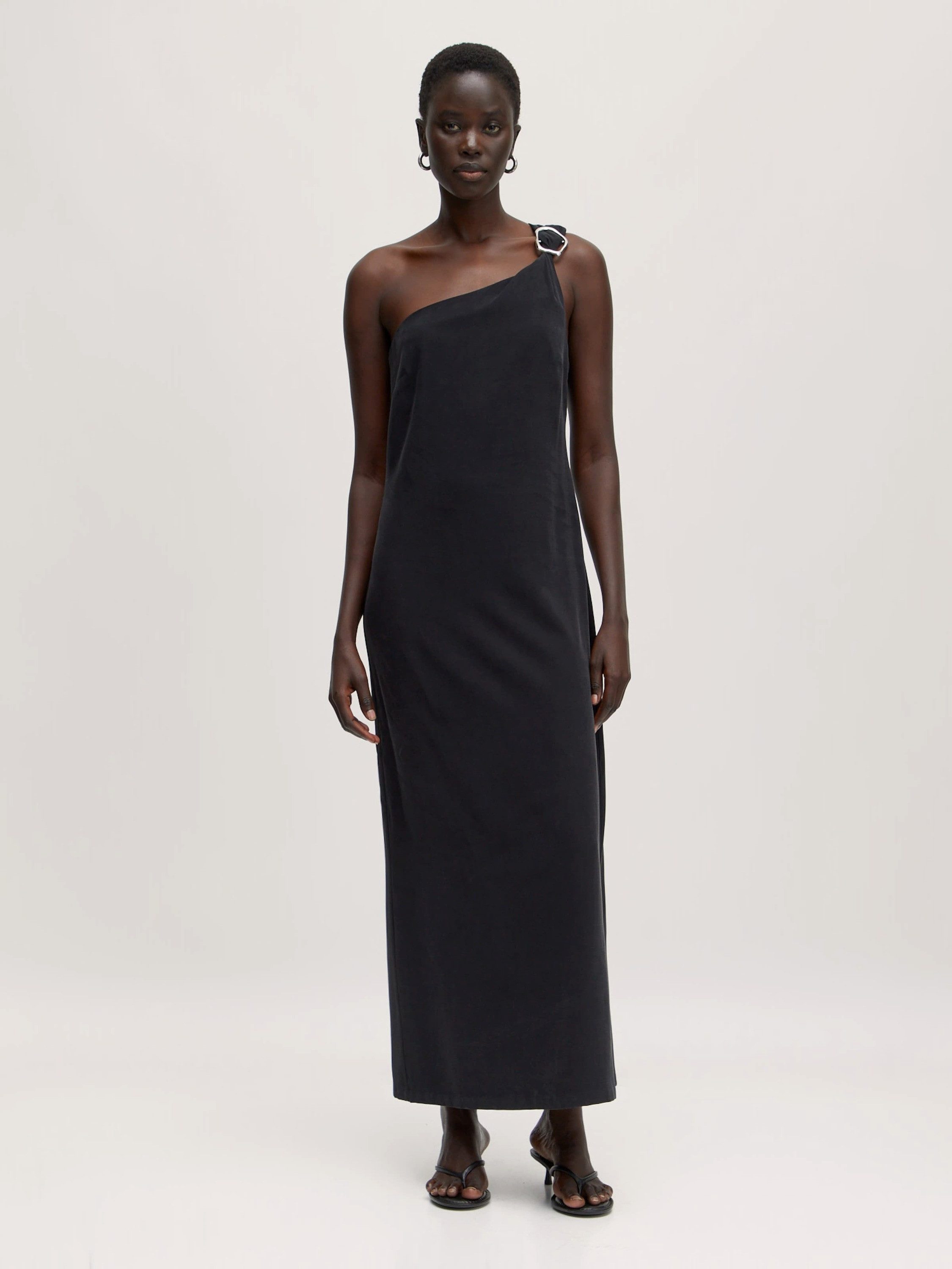 EDITED Sommerkleid Joelle (1-tlg) Plain/ohne Details günstig online kaufen
