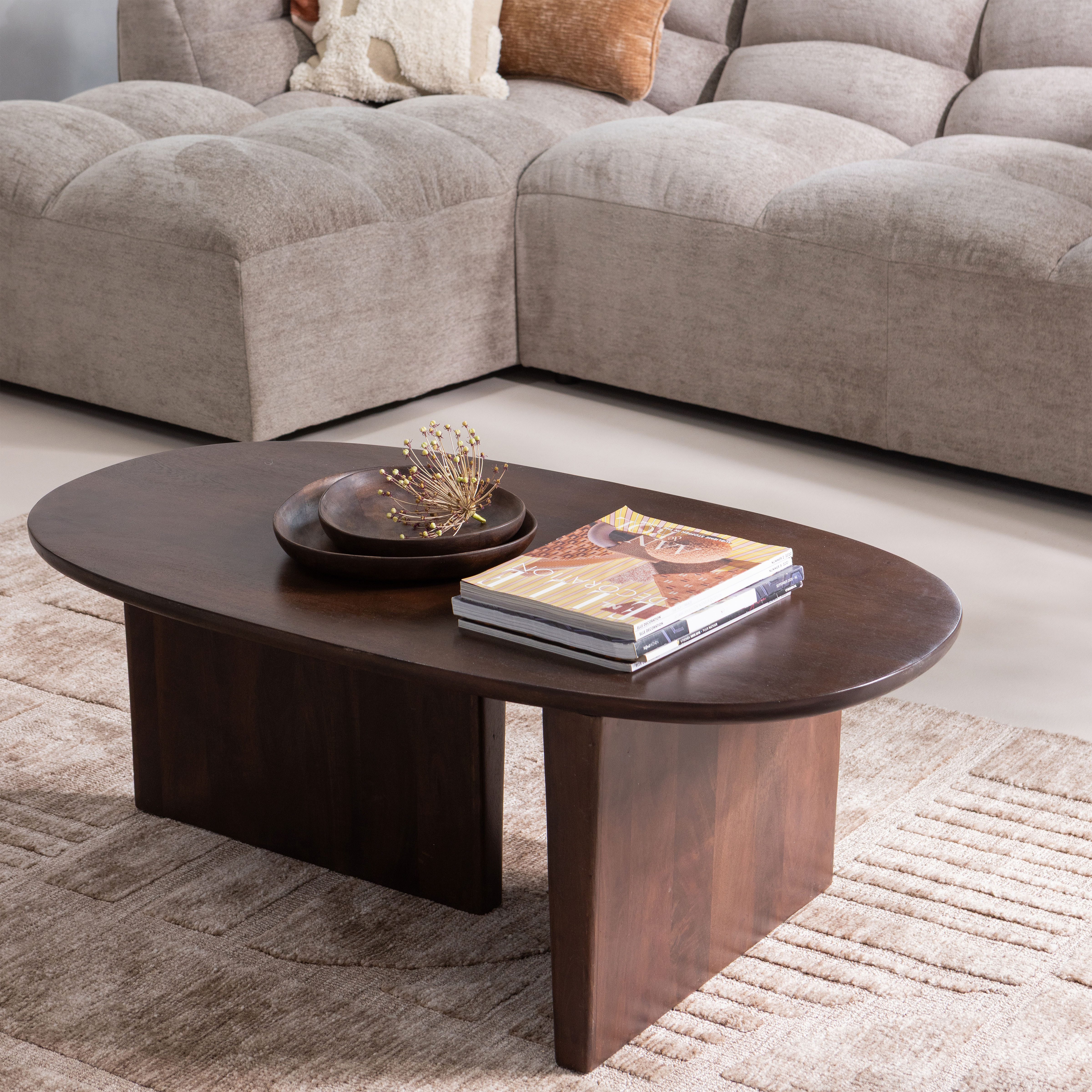 WOOOD Couchtisch Seam mit Massivmangoholz und organischem Beindesign 110x60x40 cm, Tischblattdicke 2,5 cm, konische Beine von 7 cm, Tragkraft 40 kg
