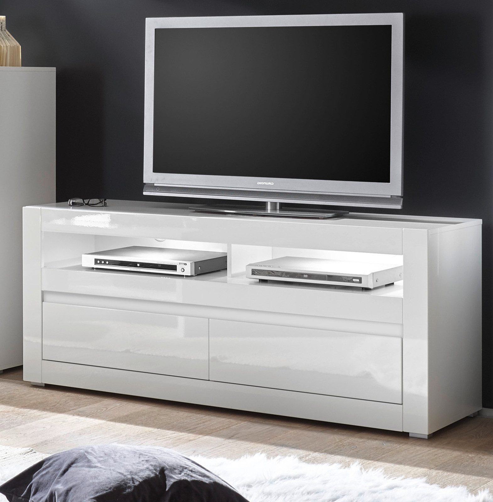 Furn.Design Lowboard Nobile (Flat-TV Unterschrank in Weiß Hochglanz, 150 x 63 cm), mit Komforthöhe und Soft-Close-Funktion