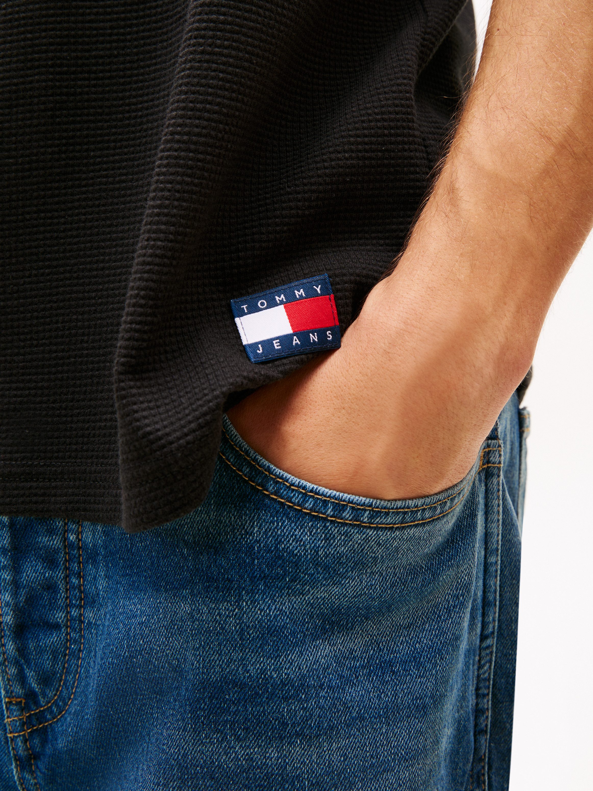 Tommy Jeans T-Shirt TJM REGULAR WAFFLE Regular fit mit Rundhalsausschnitt günstig online kaufen