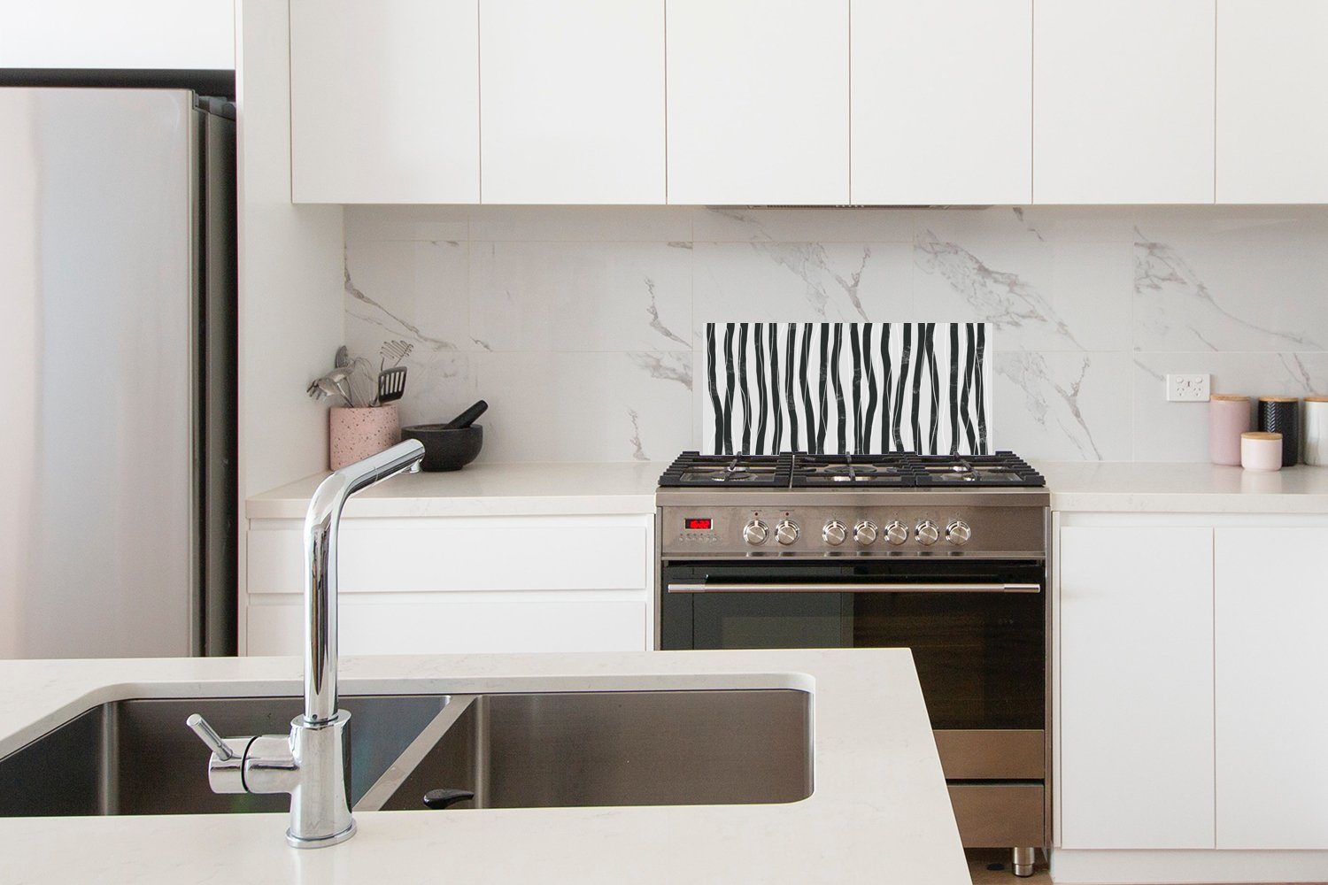 und Weiß, - 60x30 (1-tlg), Schwarz Küchenrückwand Küchen Schmutzflecken Abstrakt gegen MuchoWow für Fett Linien - cm, Kunst - - Wandschutz,