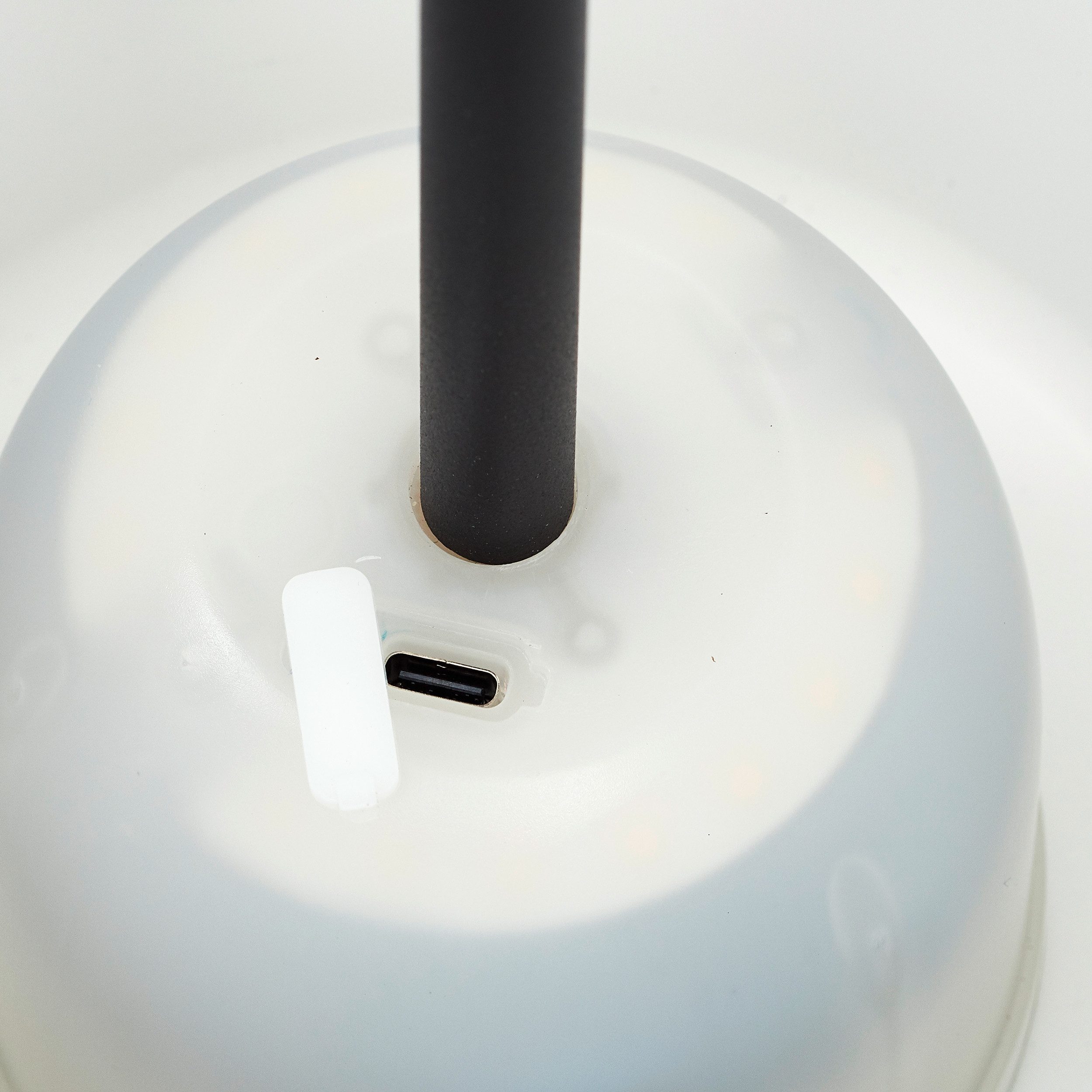 Brilliant LED Außen-Stehlampe Kaami - mobile LED Außen Stehlampe, Dimmfunktion, LED fest integriert, Warmweiß, Akkubetrieben, 129 cm, 350 lm, 3000 K, 3-Stufen dimmbar, Metall