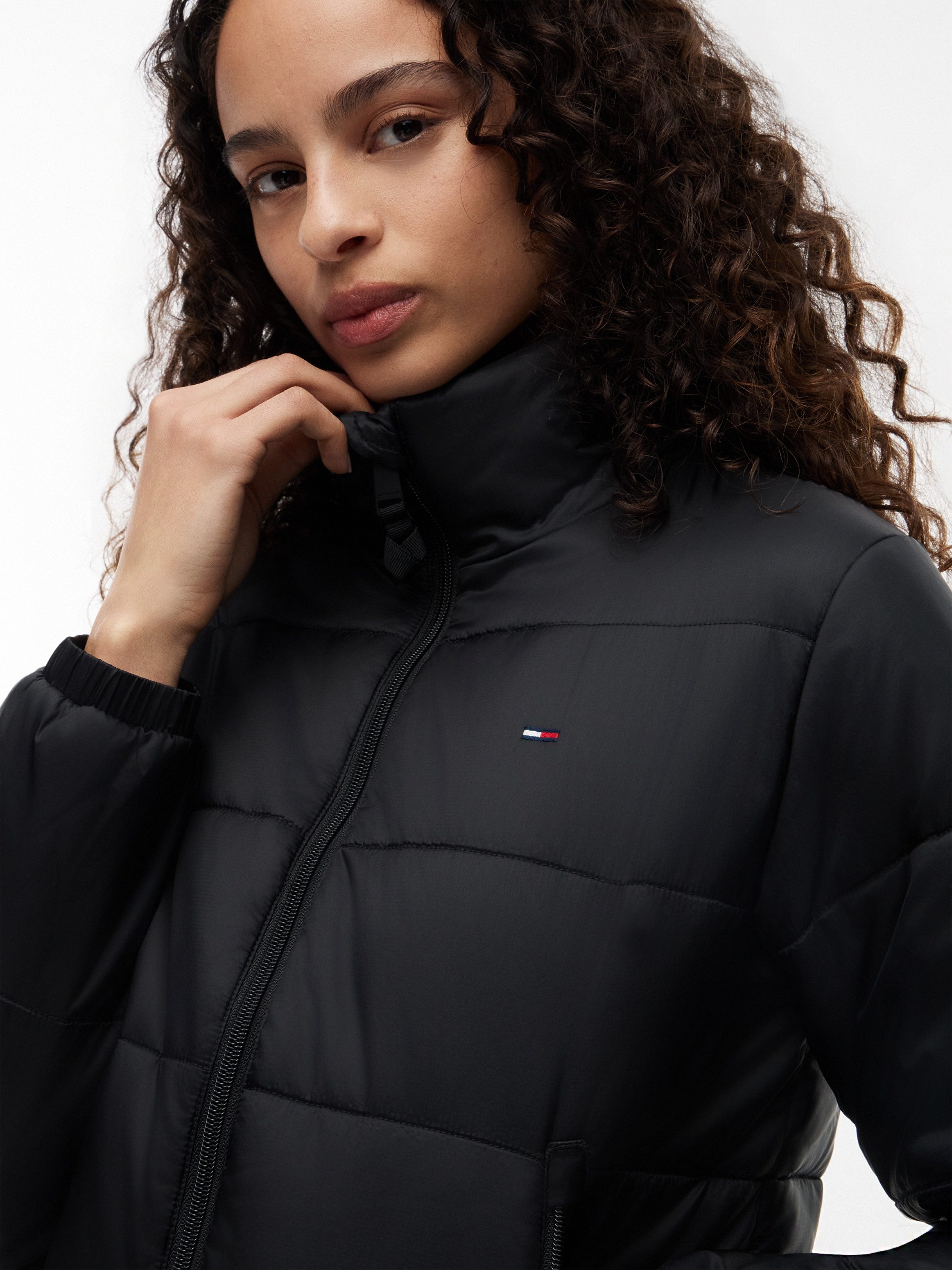 Tommy Jeans Steppjacke TJW REG PADDED JACKET Steppware, Reißverschlusstaschen, Stehkragen
