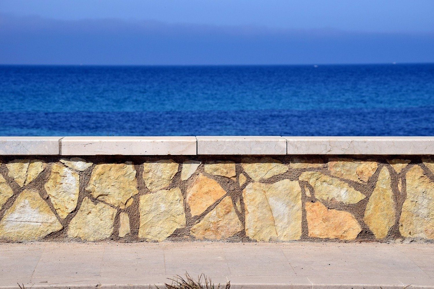 meberg Fototapete, Meer, Strand, Fototapete An der Strandpromenade Wandbild Vliestapete Motiv 200x300 cm Meer Mediteran Wasser
