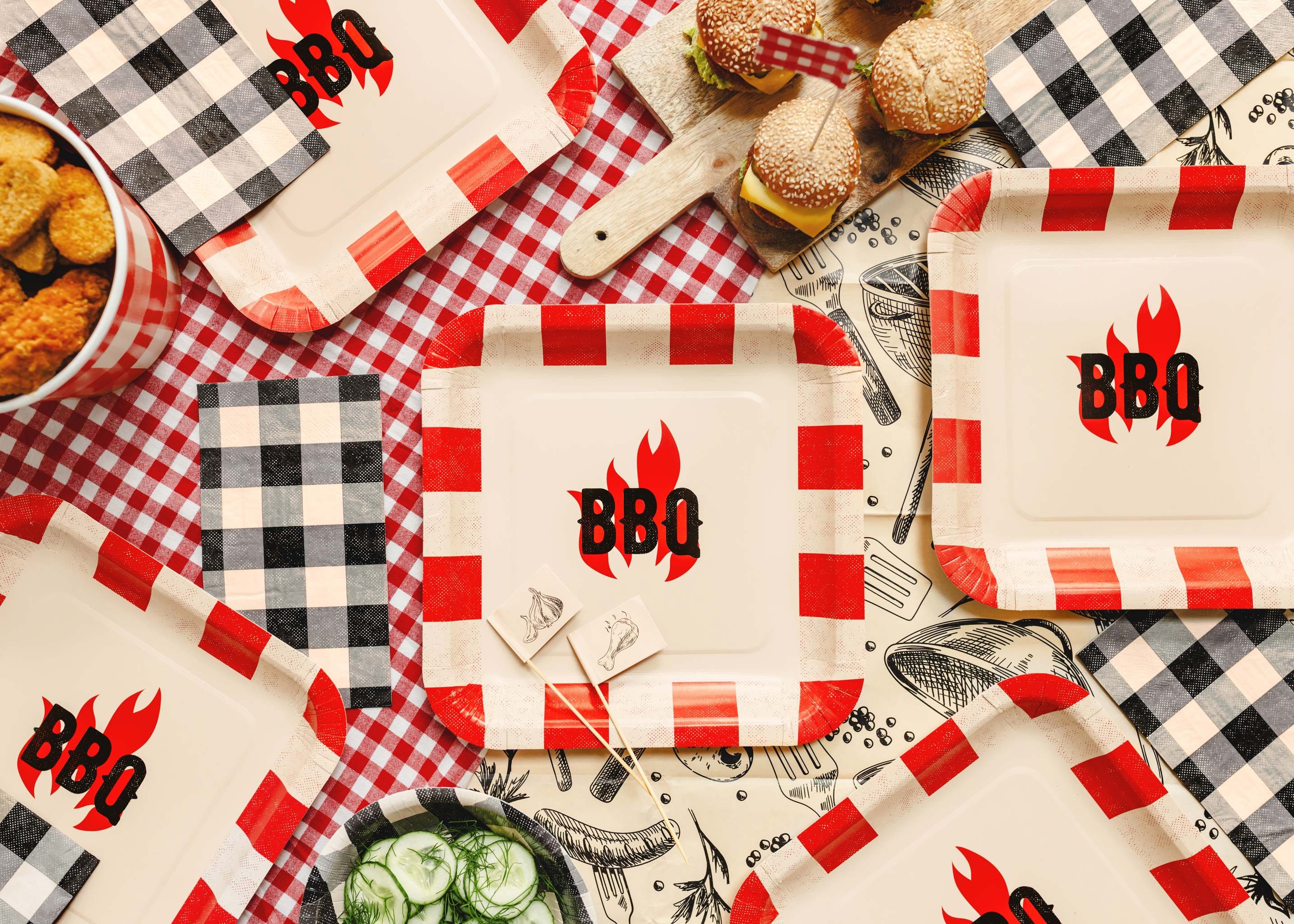 partydeco Pappteller, Pappteller 23cm mit BBQ Logo 6er Set quadratisch Rot / Creme