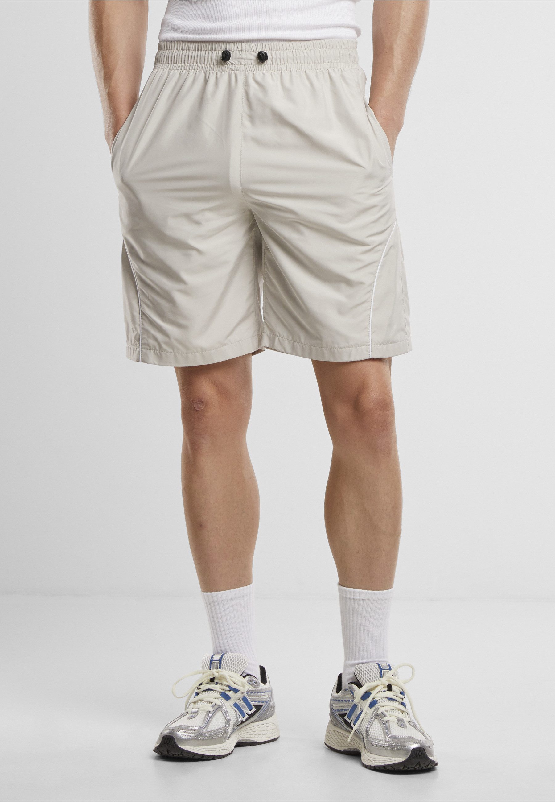 URBAN CLASSICS Shorts Urban Classics Piped Panel Trackshorts (1-tlg)
