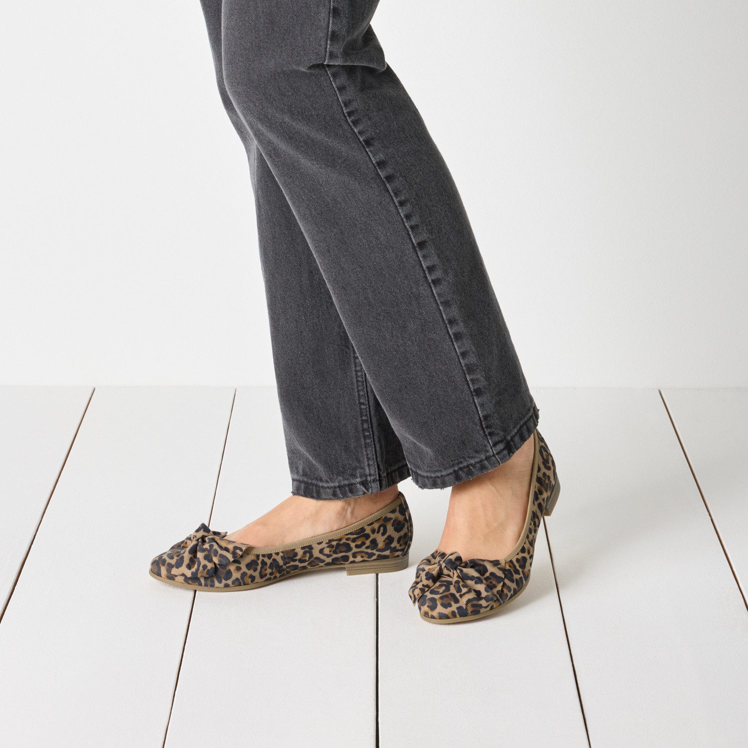 Tamaris Ballerina, Blockabsatz, Businessschuh, Schlupfschuh hat eine schmale Form