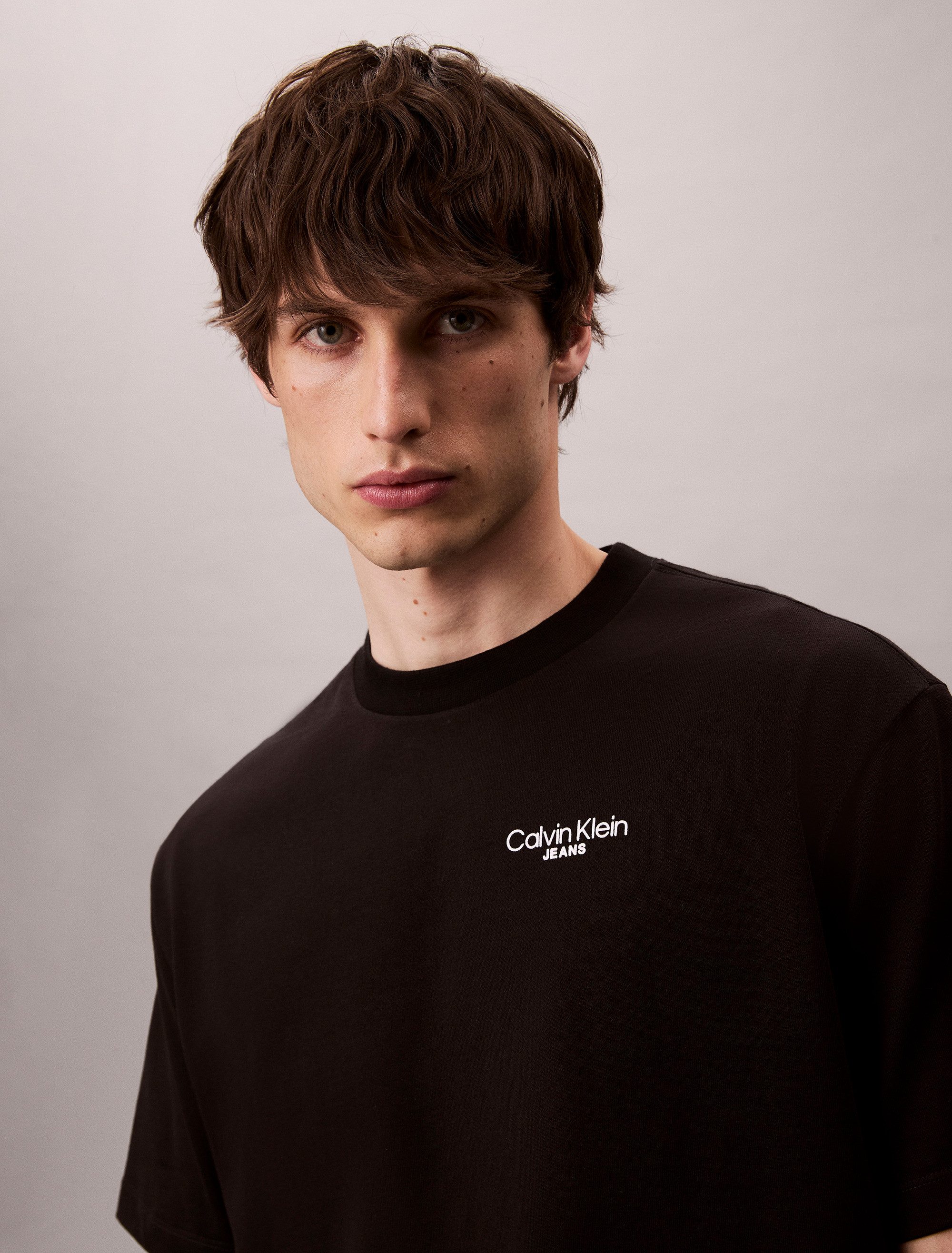 Calvin Klein Jeans T-Shirt LOGO BACK PRINT T-SHIRT Mit Rundhalsausschnitt, günstig online kaufen