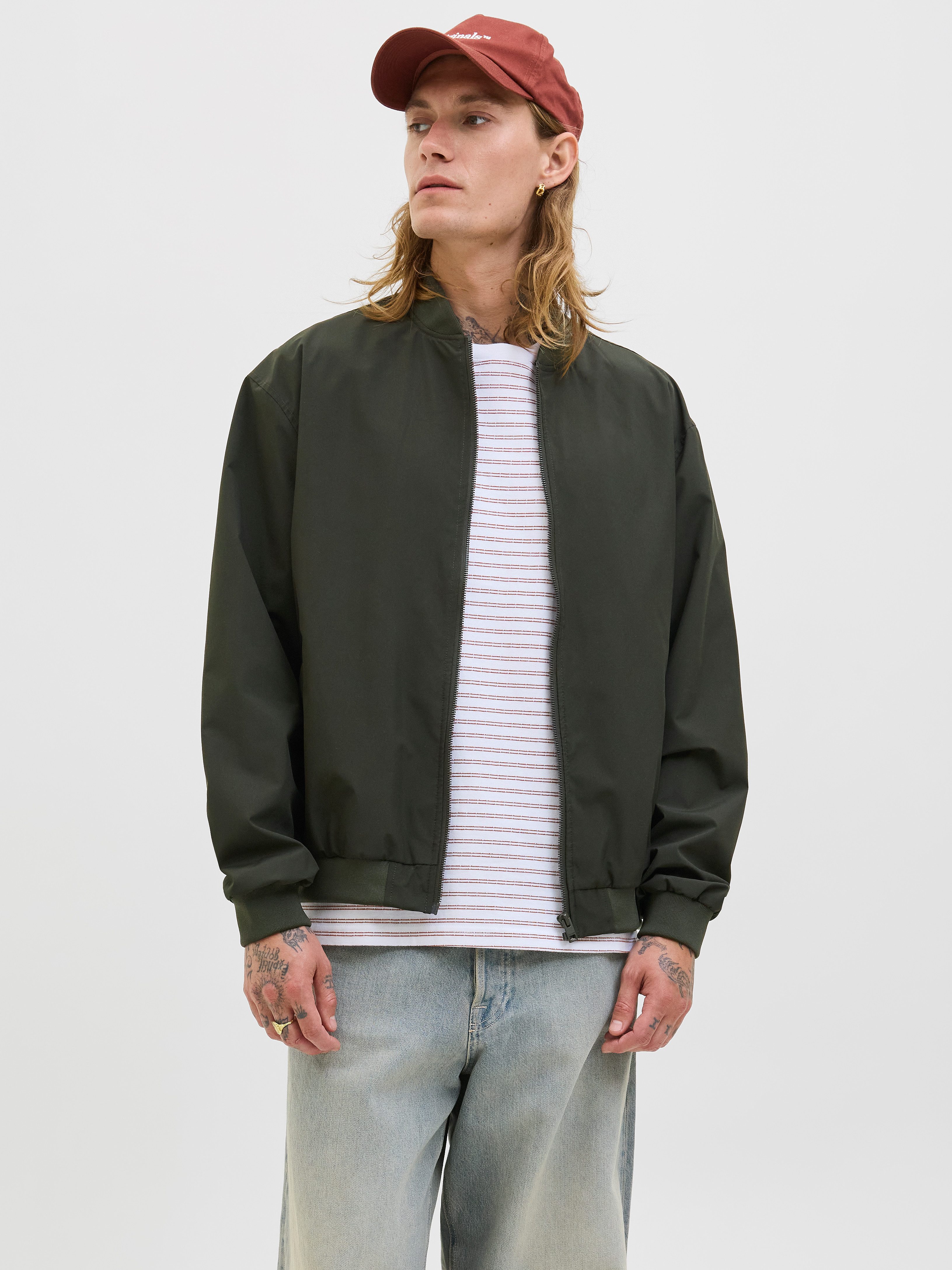 Jack & Jones Bomberjacke JJECHARGE BOMBER JACKET NOOS mit Rippbündchen günstig online kaufen