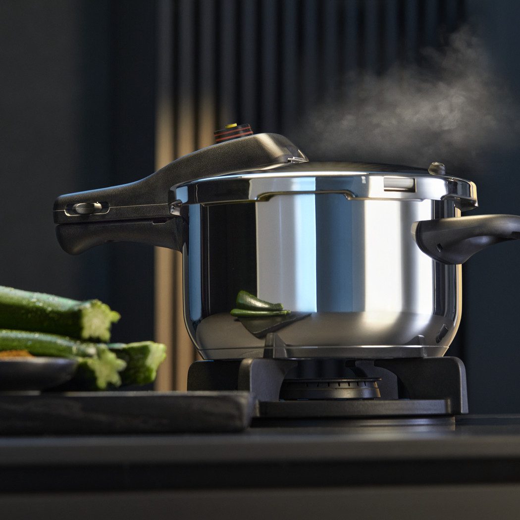 WMF Schnellkochtopf Perfect One Pot, Dampfkochtopf 6,5l + 3l, großes Kochsignal, Induktion, Cromargan® Edelstahl Rostfrei 18/10 (Set, 2-tlg., 1 Druckkochtopf (V 6,5l, Ø 22cm), 1 Bratpfanne (V 3,0l, Ø 22cm), Dampfkochtopf mit abnehmbarem Deckelgriff, für alle Herdarten geeignet