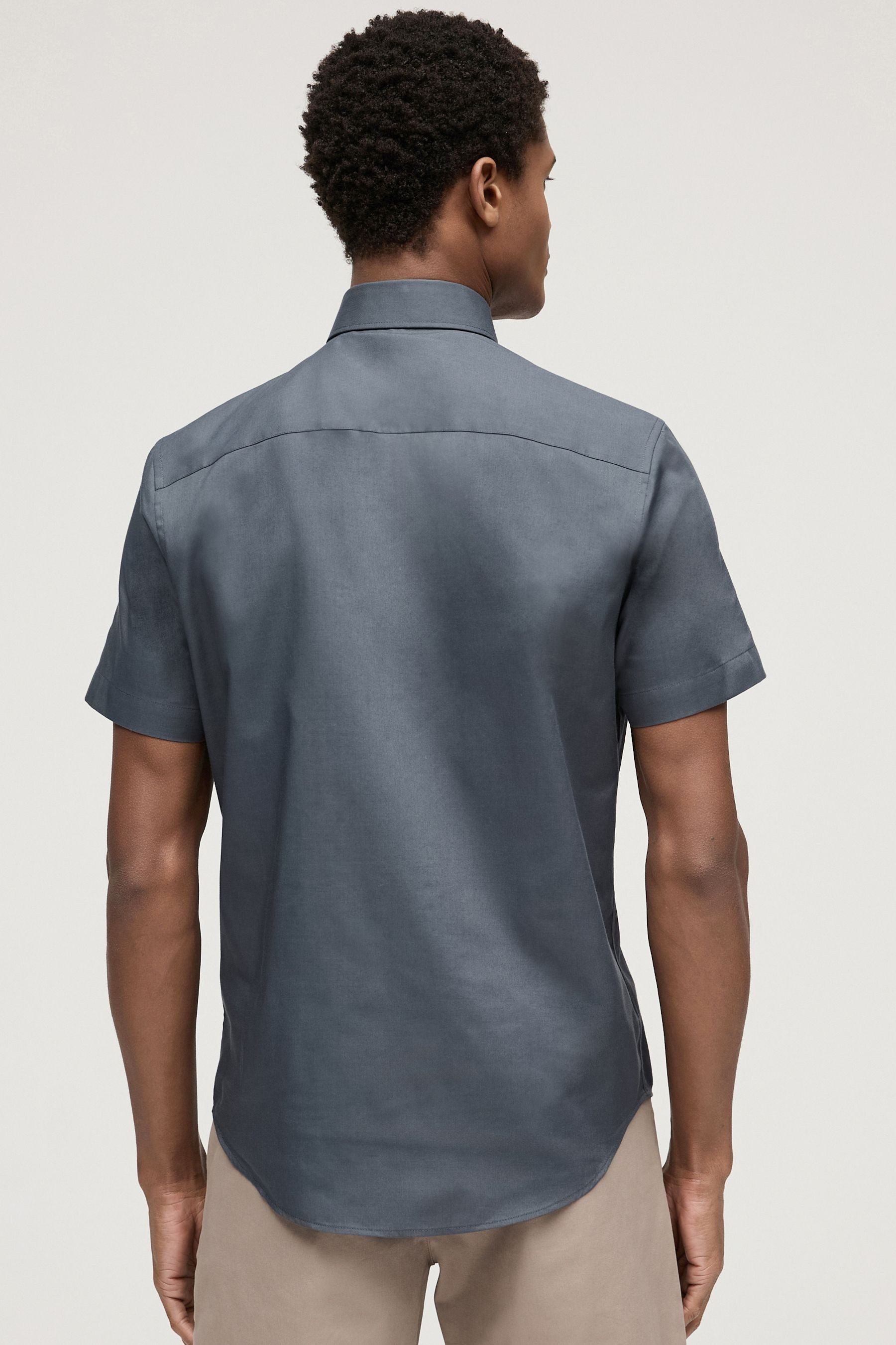Next Kurzarmhemd Bügelleichtes Button-down-Oxfordhemd, Kurzarm (1-tlg) günstig online kaufen