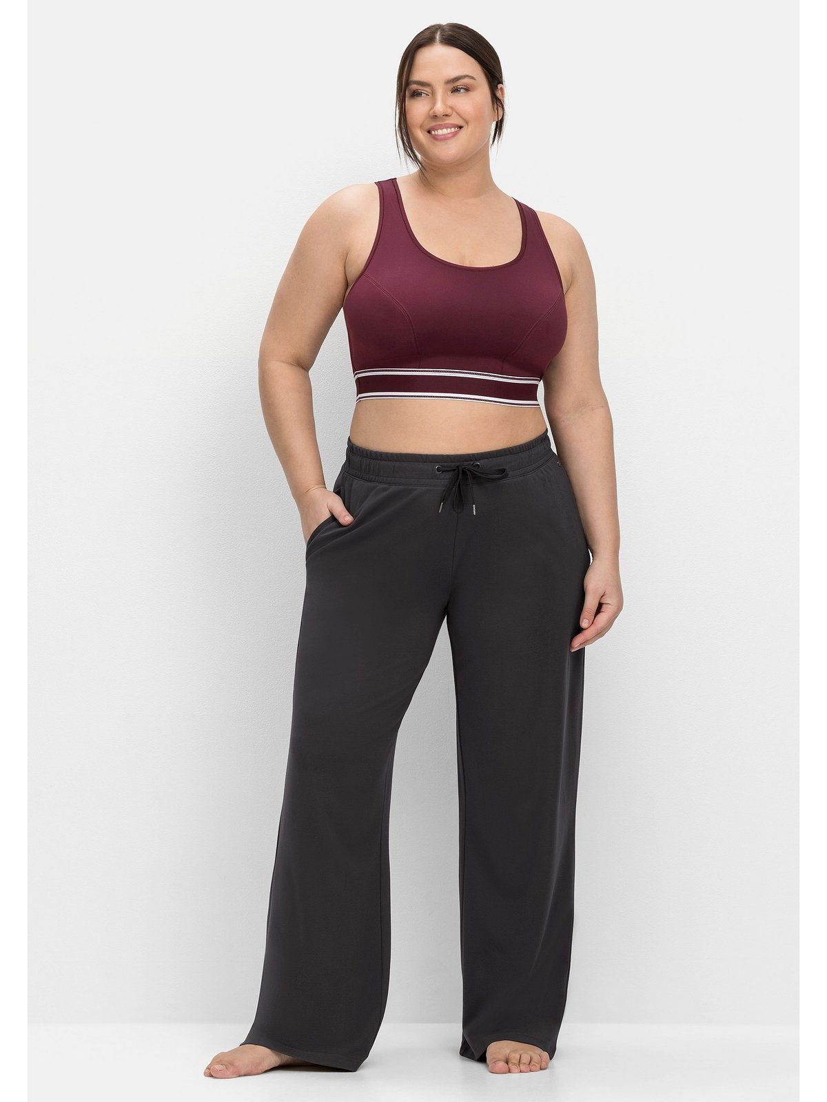 Sheego Sporthose Große Größen aus atmungsaktiver Viskosemischung