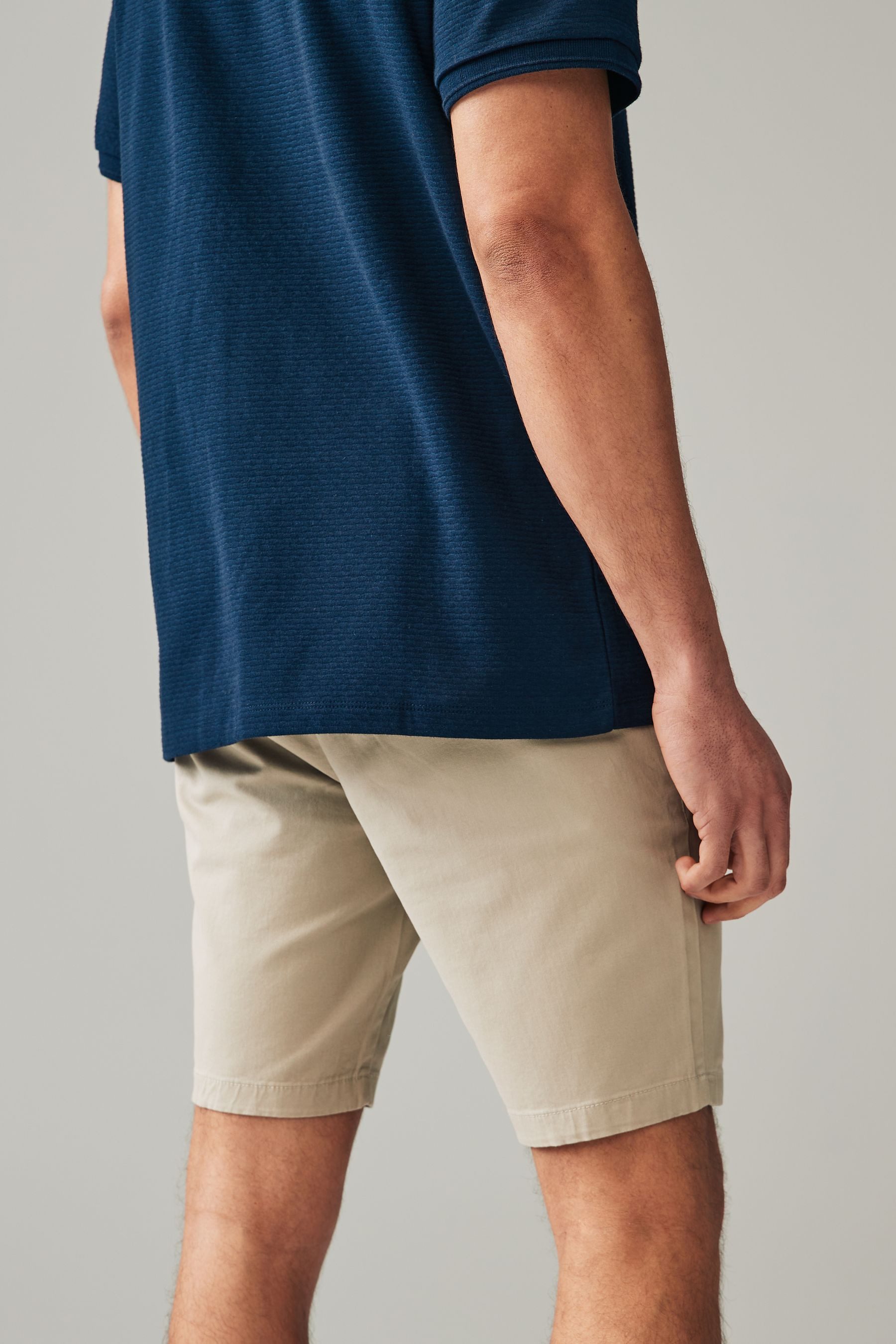 Next Chinoshorts 3er-Pack Skinny Fit Stretch-Chinohosen günstig online kaufen