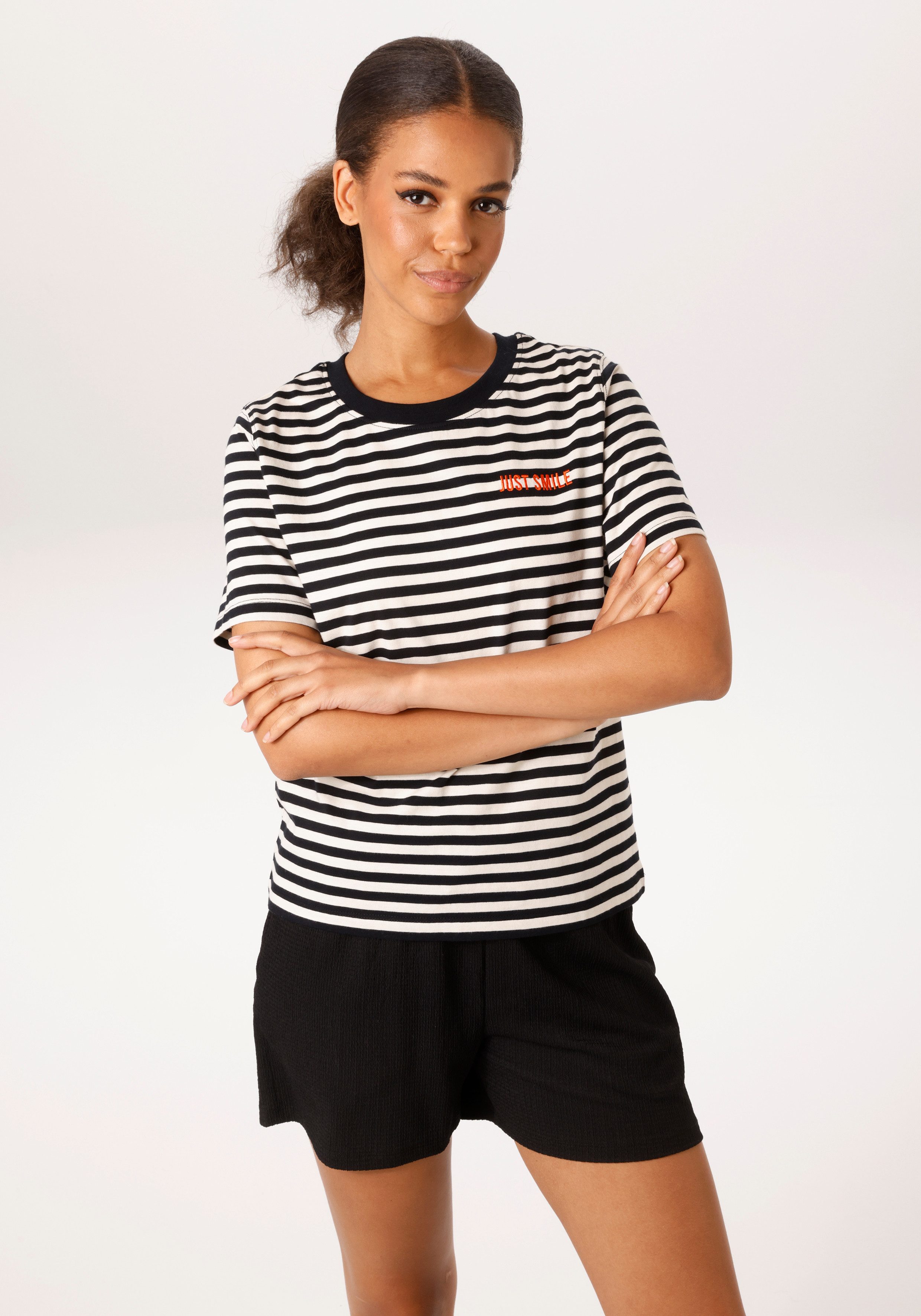Aniston CASUAL T-Shirt mit Smiley und Folienprint im Rücken
