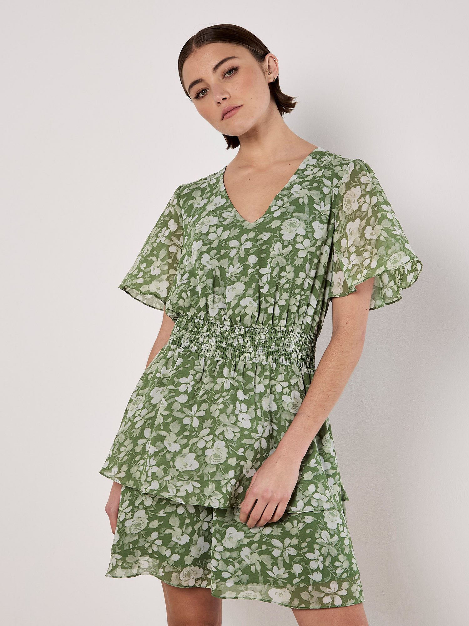 Apricot Minikleid Florales Stufenkleid, mit Smokdetails günstig online kaufen