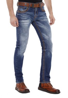 Cipo & Baxx Slim-fit-Jeans mit bestickten Rückentaschen in Straight Fit